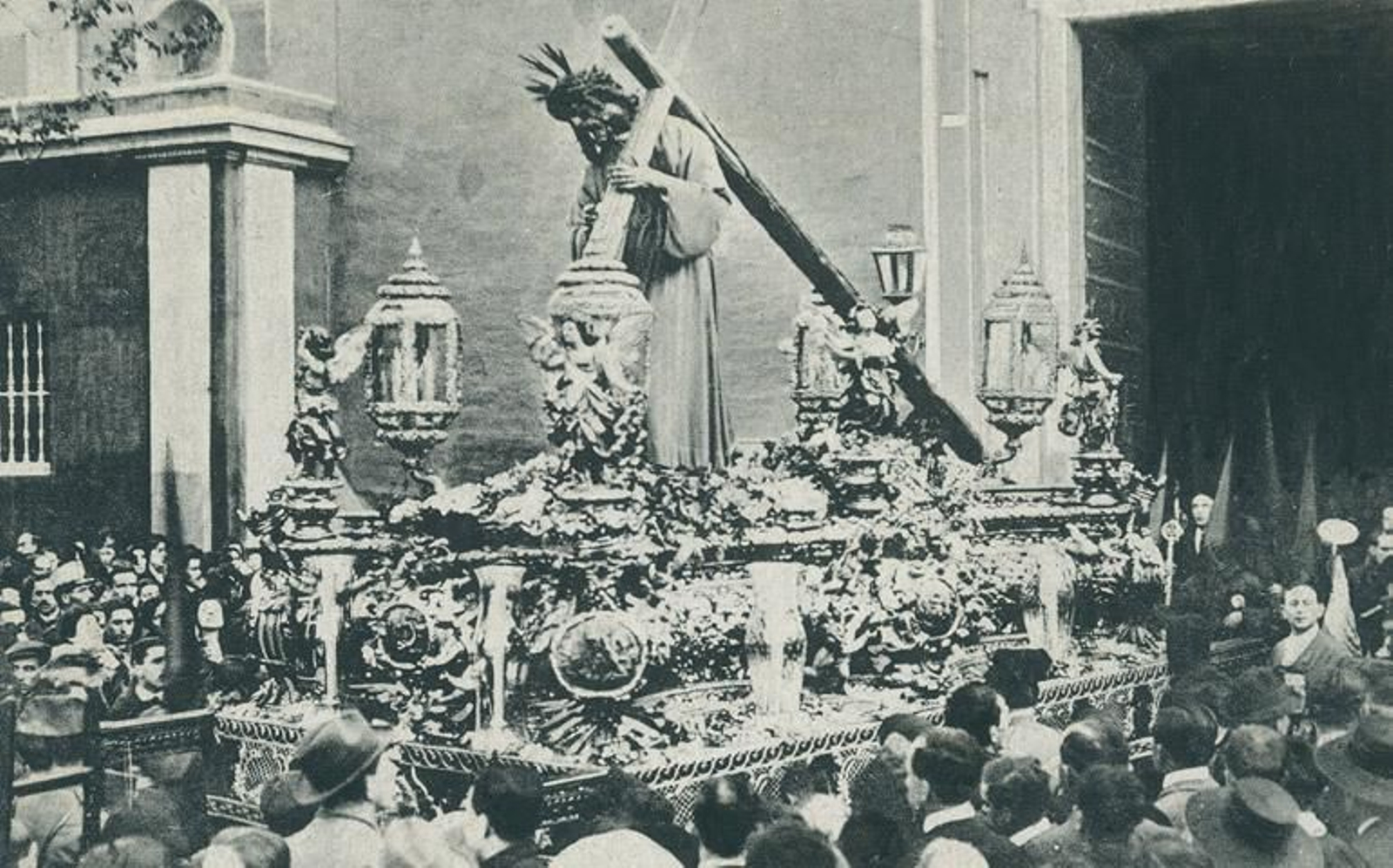 El Gran Poder fue una de las tres cofradías que pudo salir aquel año