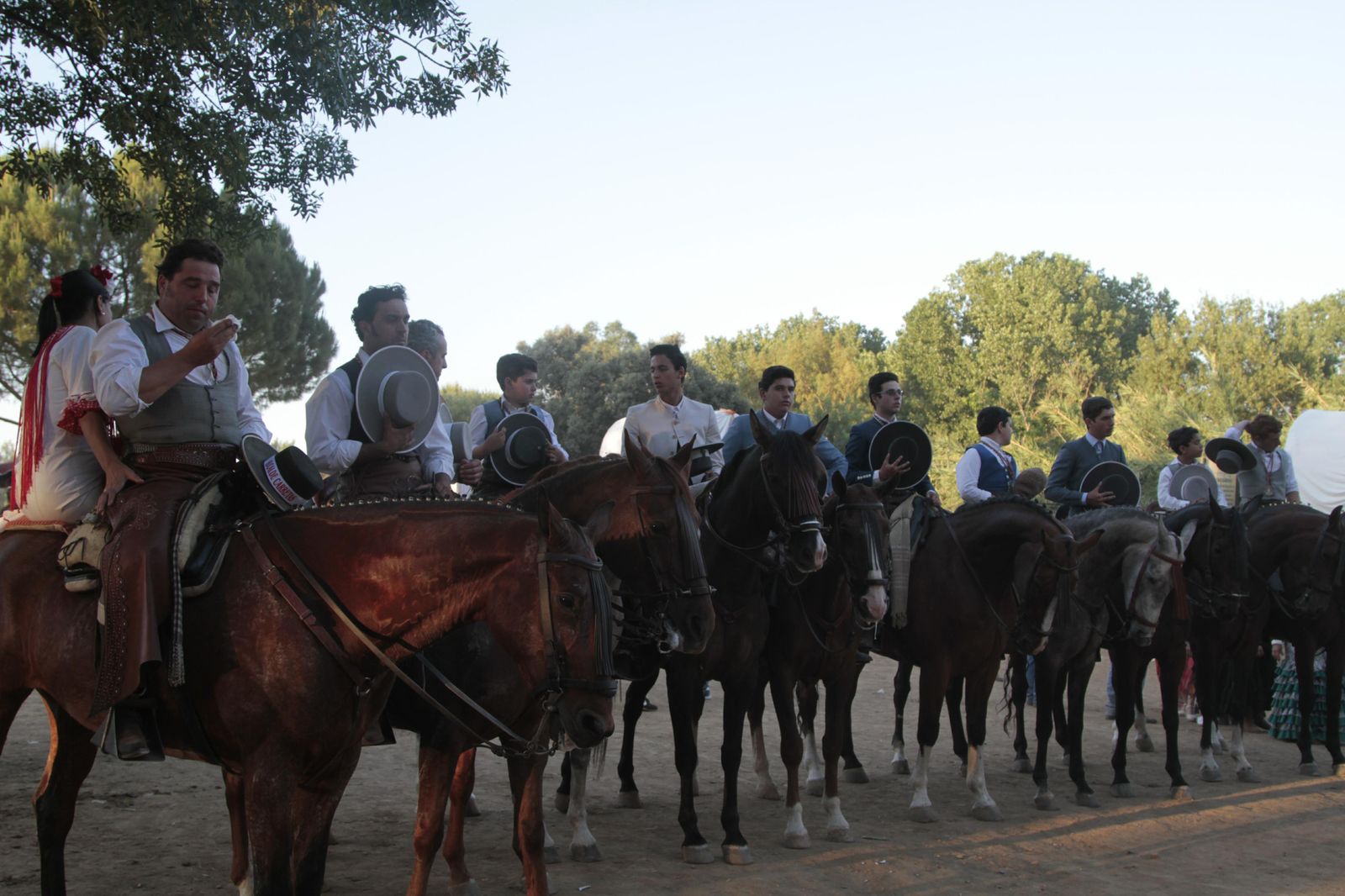 El paso de las hermandades por el río Quema, en imágenes