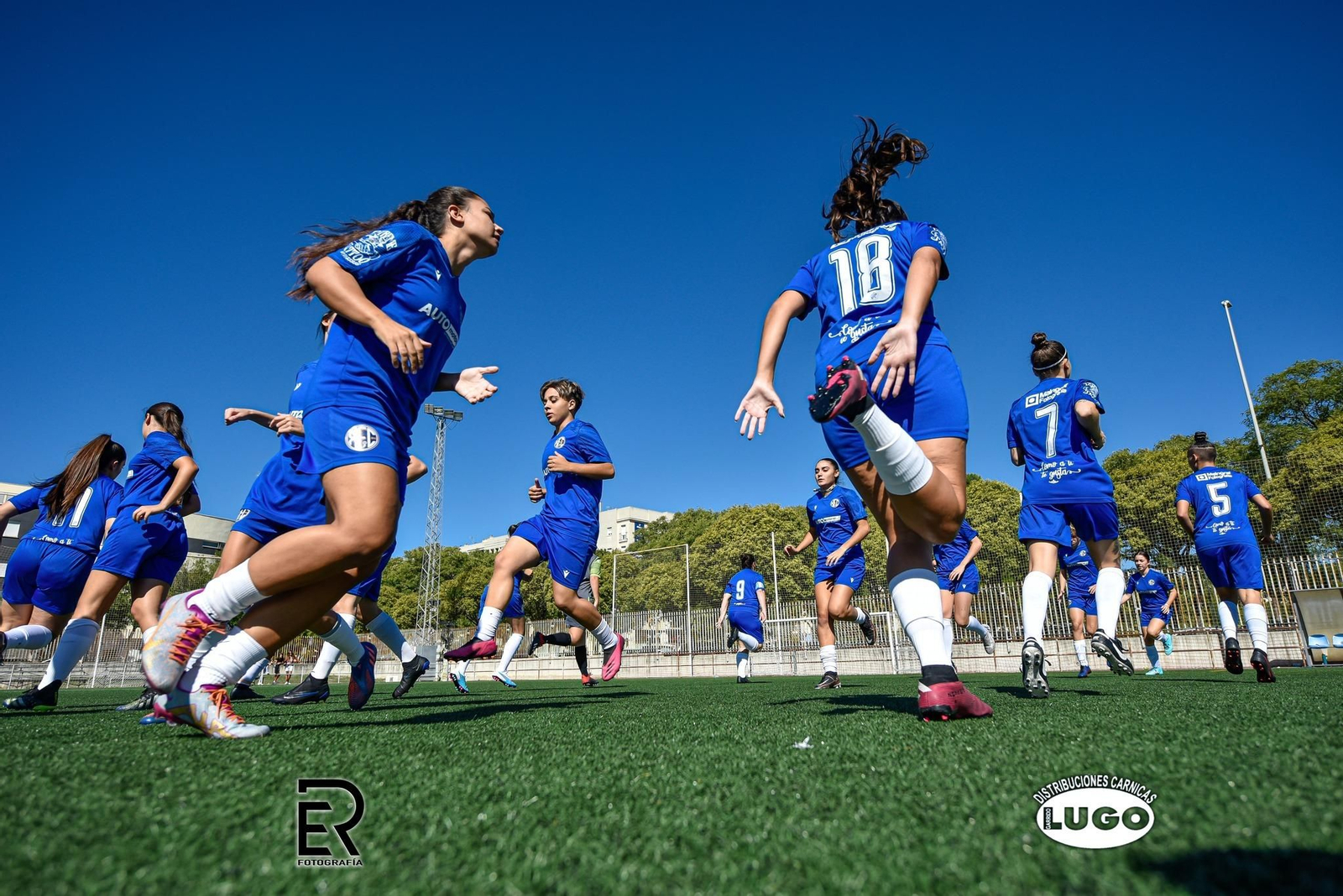 El Xerez Féminas tendrá que jugar un partido a puerta cerrada por la pelea en La Línea. El Xerez Féminas tendrá que jugar un partido a puerta cerrada por la pelea en La Línea.