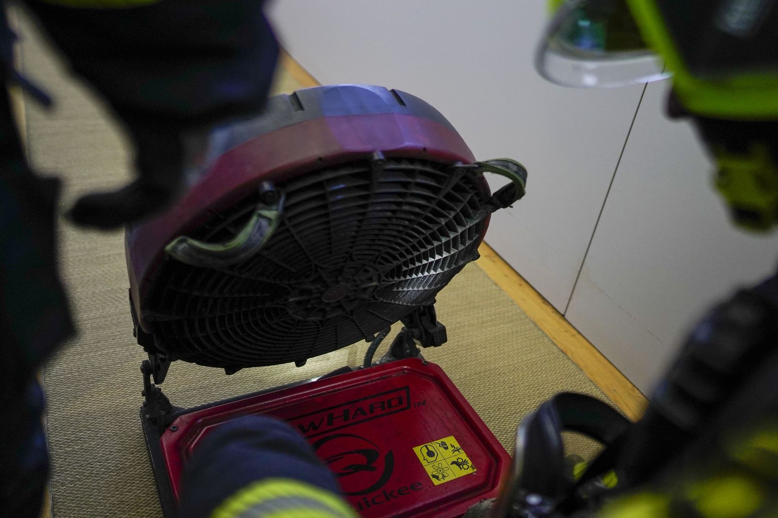 El simulacro de incendio organizado por el Servicio de Extinción de Incendios de los Bomberos, en imágenes