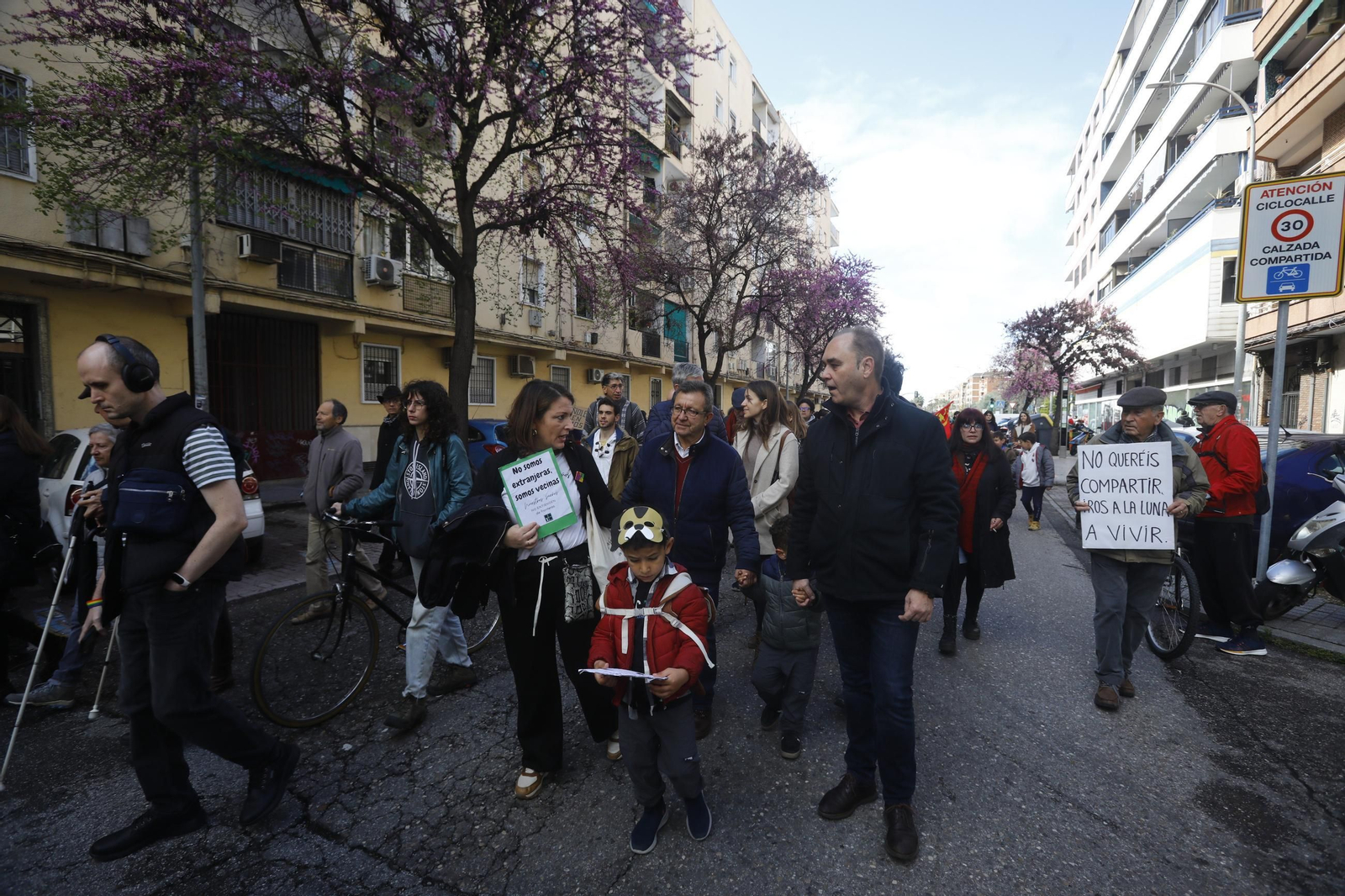 La manifestación antirracista por los derechos de las personas migrantes de Córdoba, en imágenes