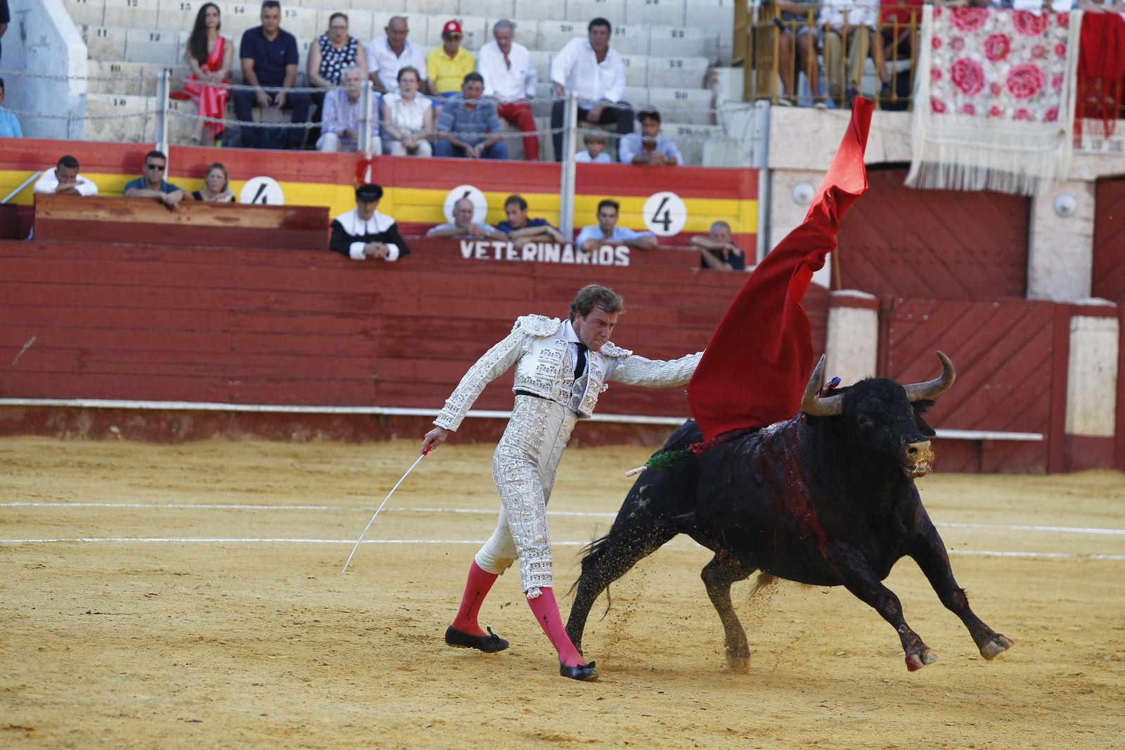 Fotogalería Primera Corrida de Toros. Feria de Almería 2019