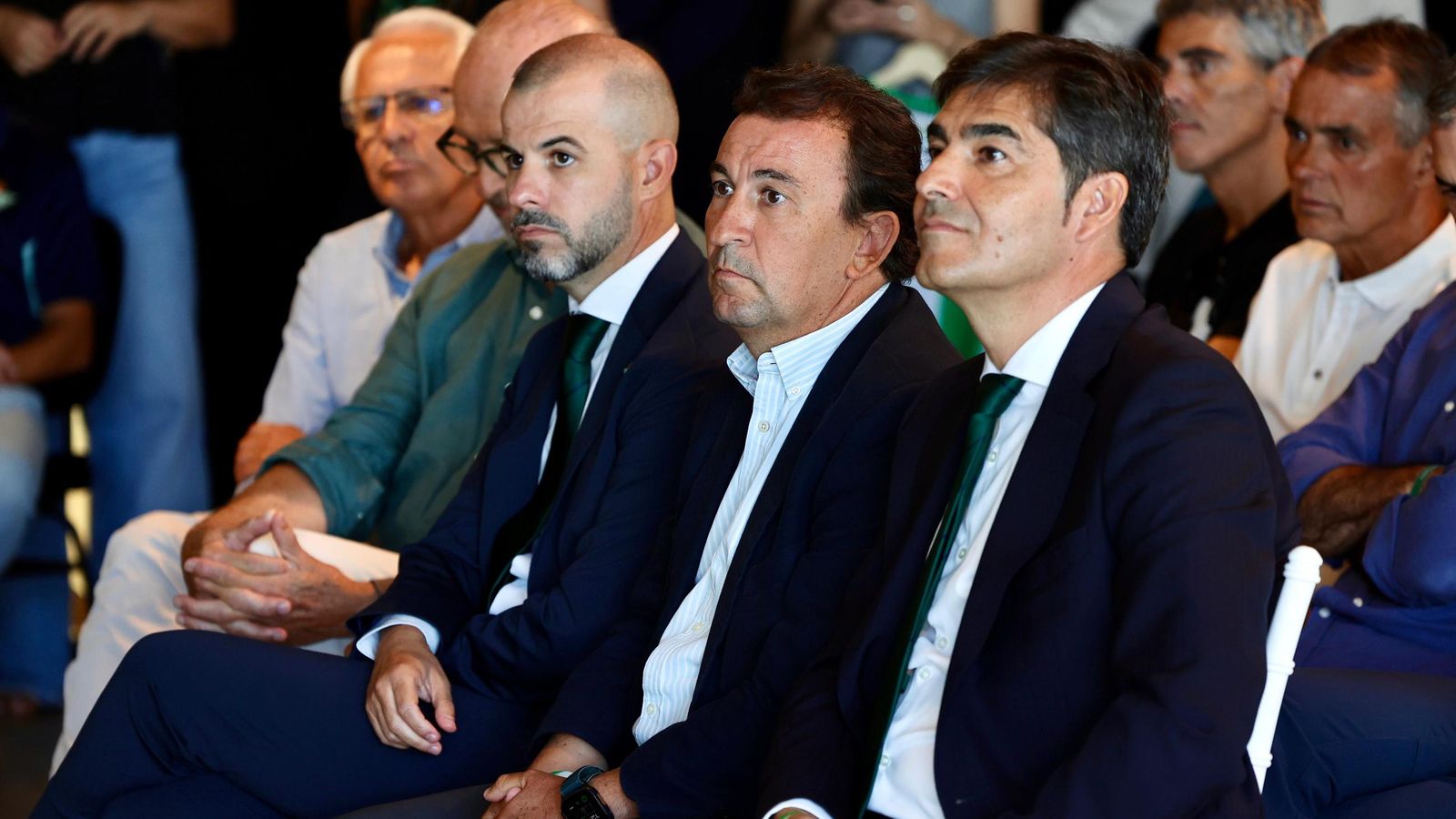 Manu Fajardo, José Miguel López Catalán y Ángel Haro, en la presentación de Junior.