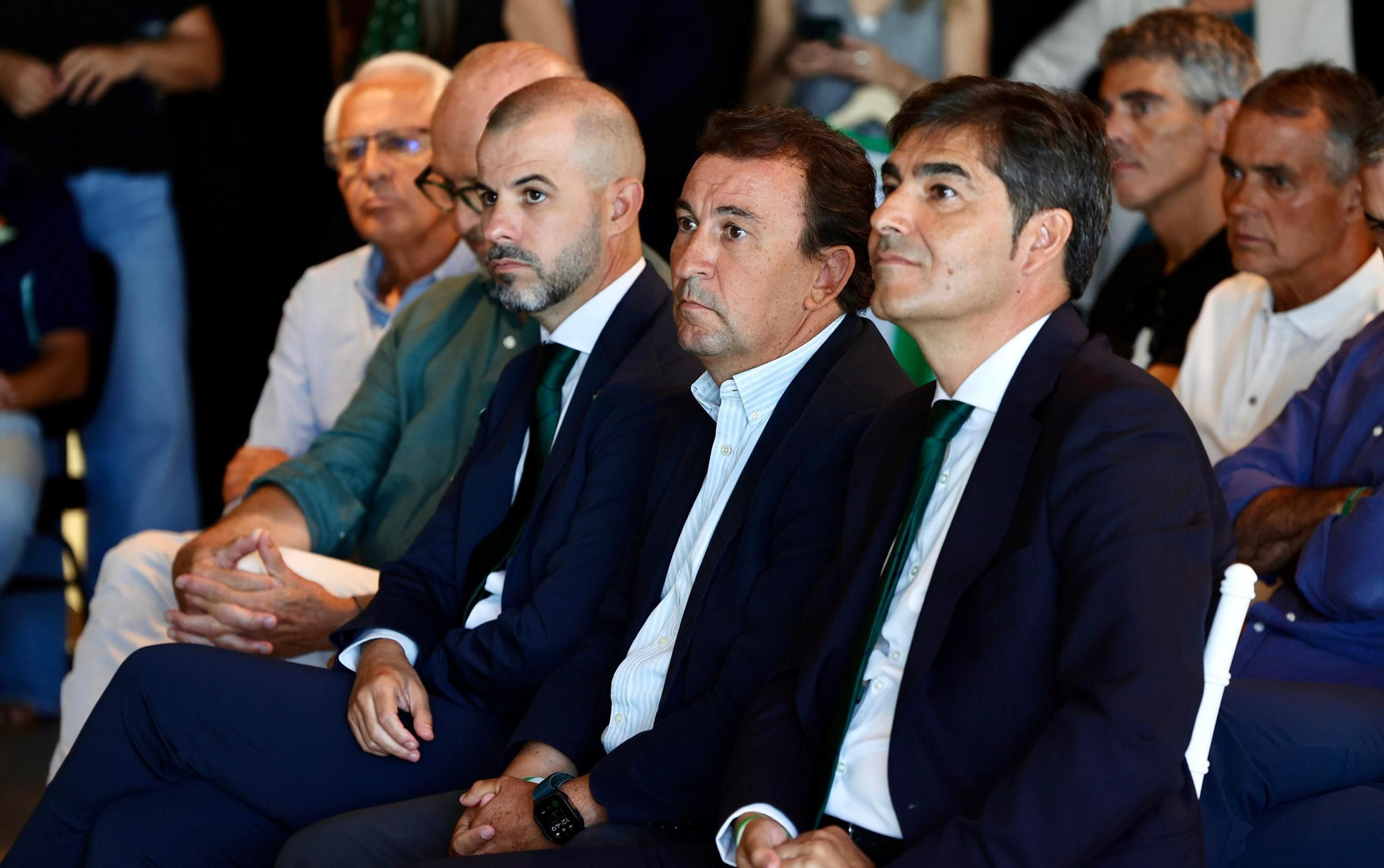 Manu Fajardo, José Miguel López Catalán y Ángel Haro, en la presentación de Junior.