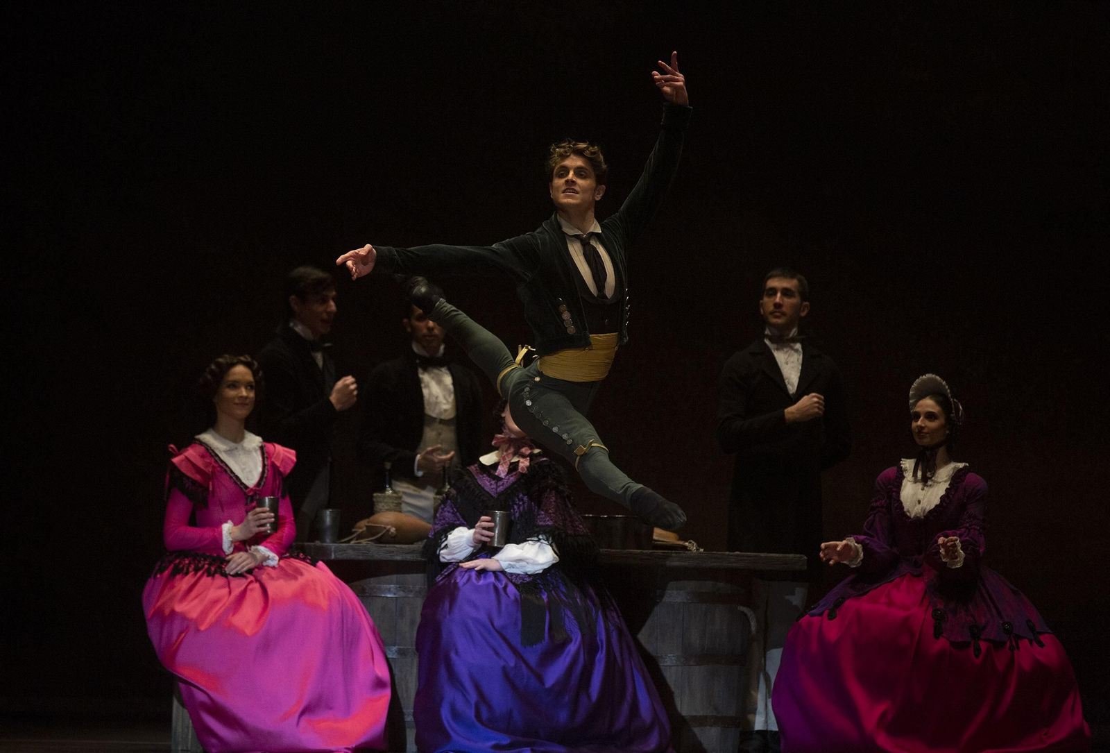 Las imágenes de 'Giselle' en el Teatro de la Maestranza