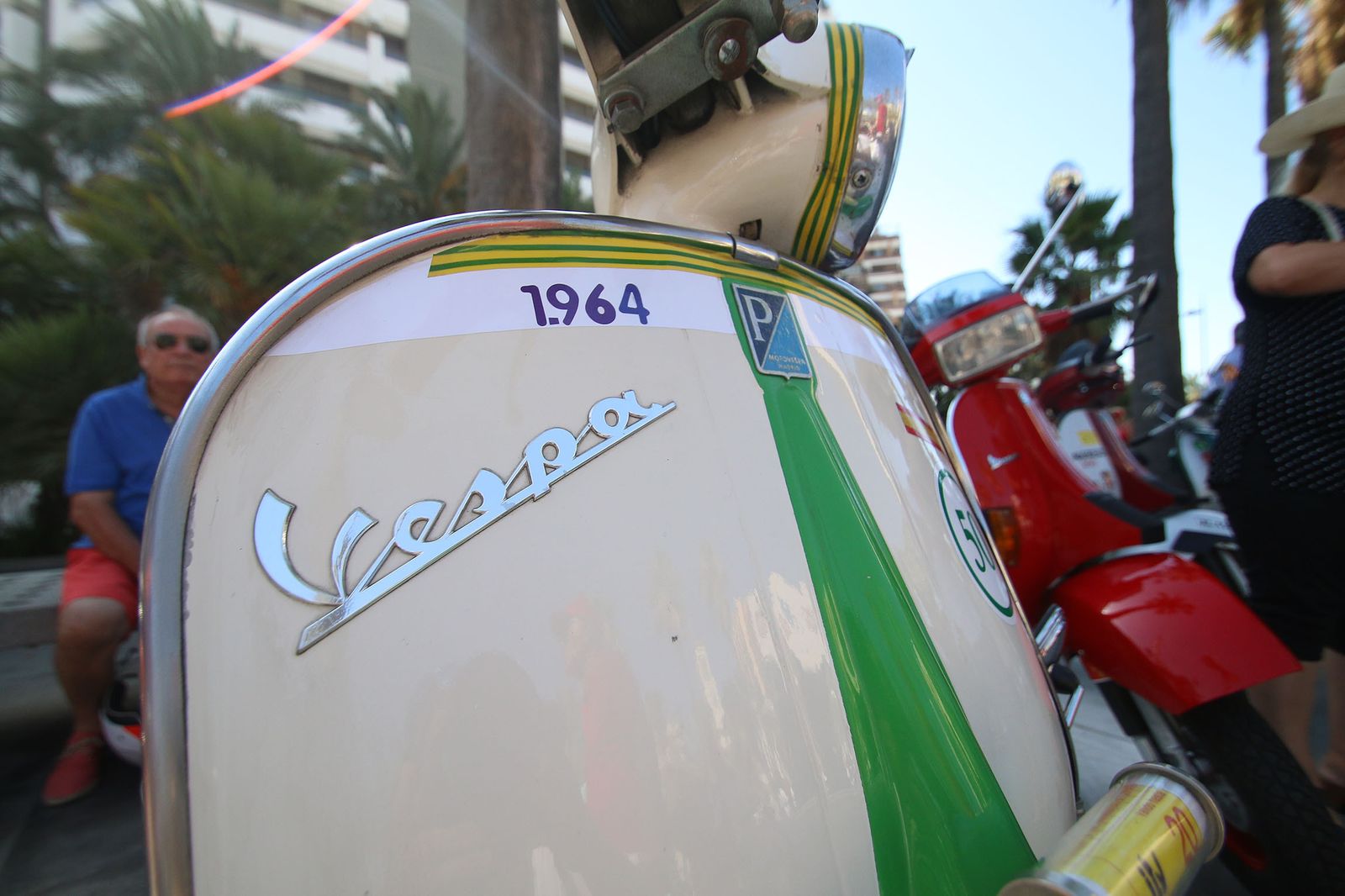 Fotogalería de la exhibición de motos antiguas. Feria Almería 2019