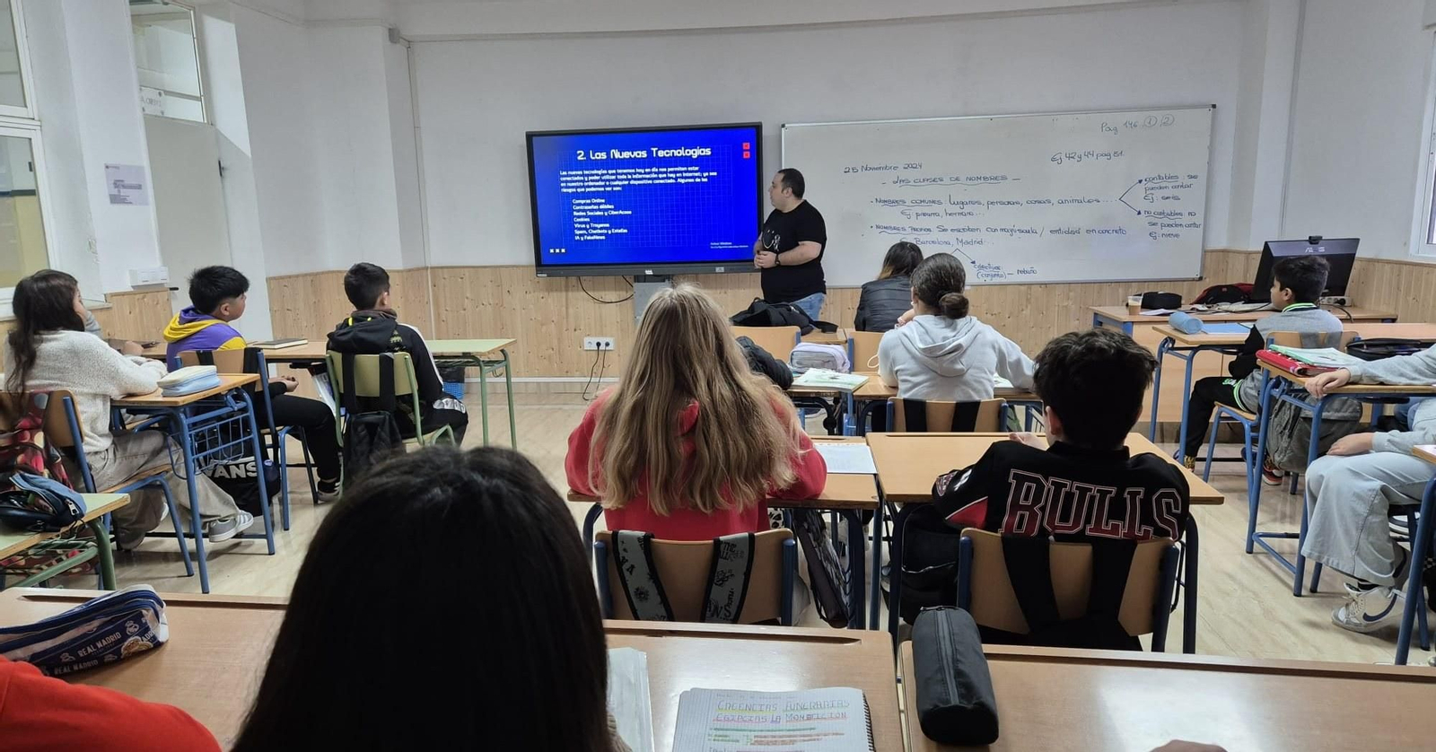 El alumnado de dos institutos albojenses recibió un taller sobre los riesgos de las nuevas tecnologías