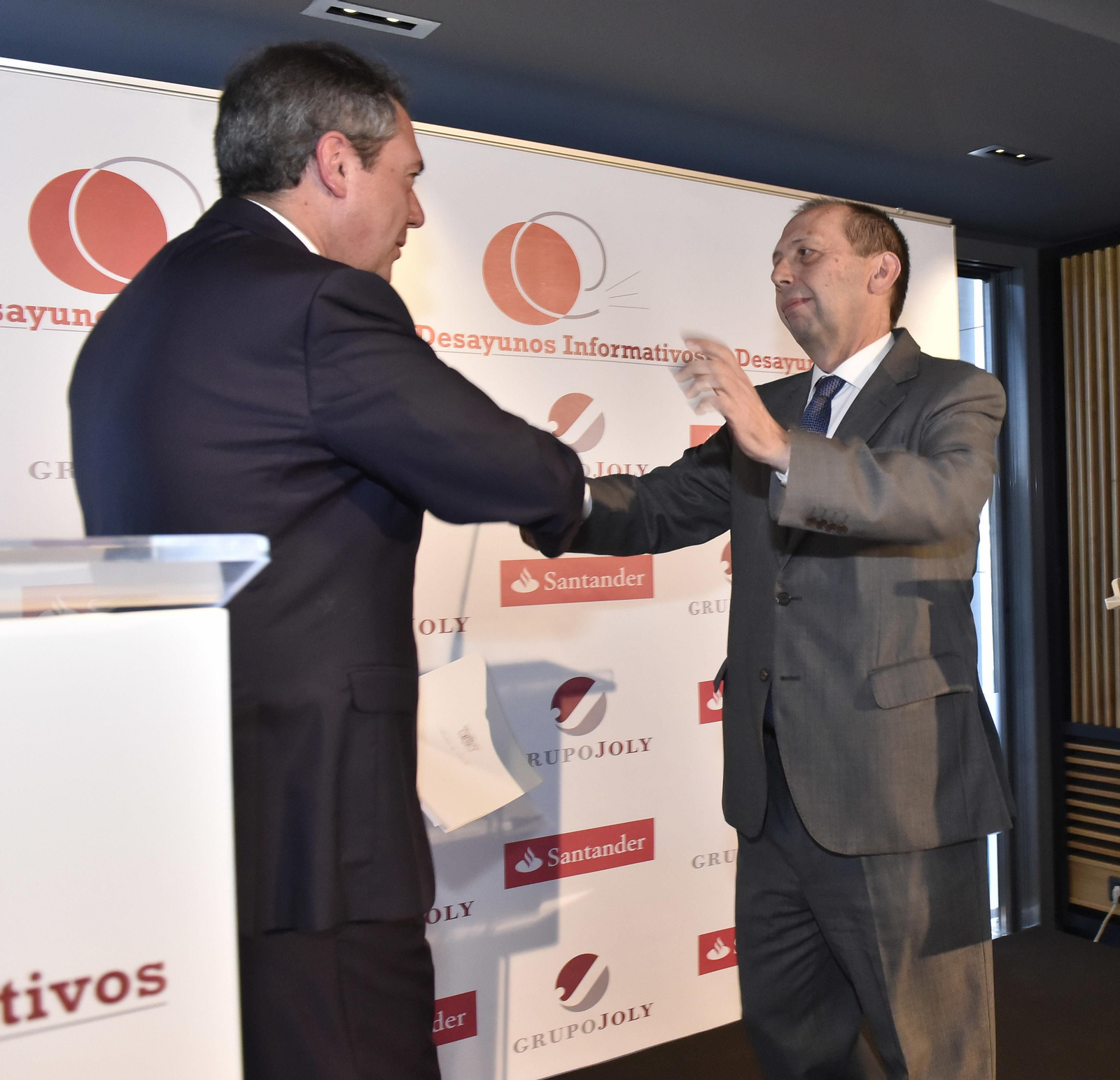 El Desayuno Informativo del Grupo Joly con Juan Espadas, en imágenes