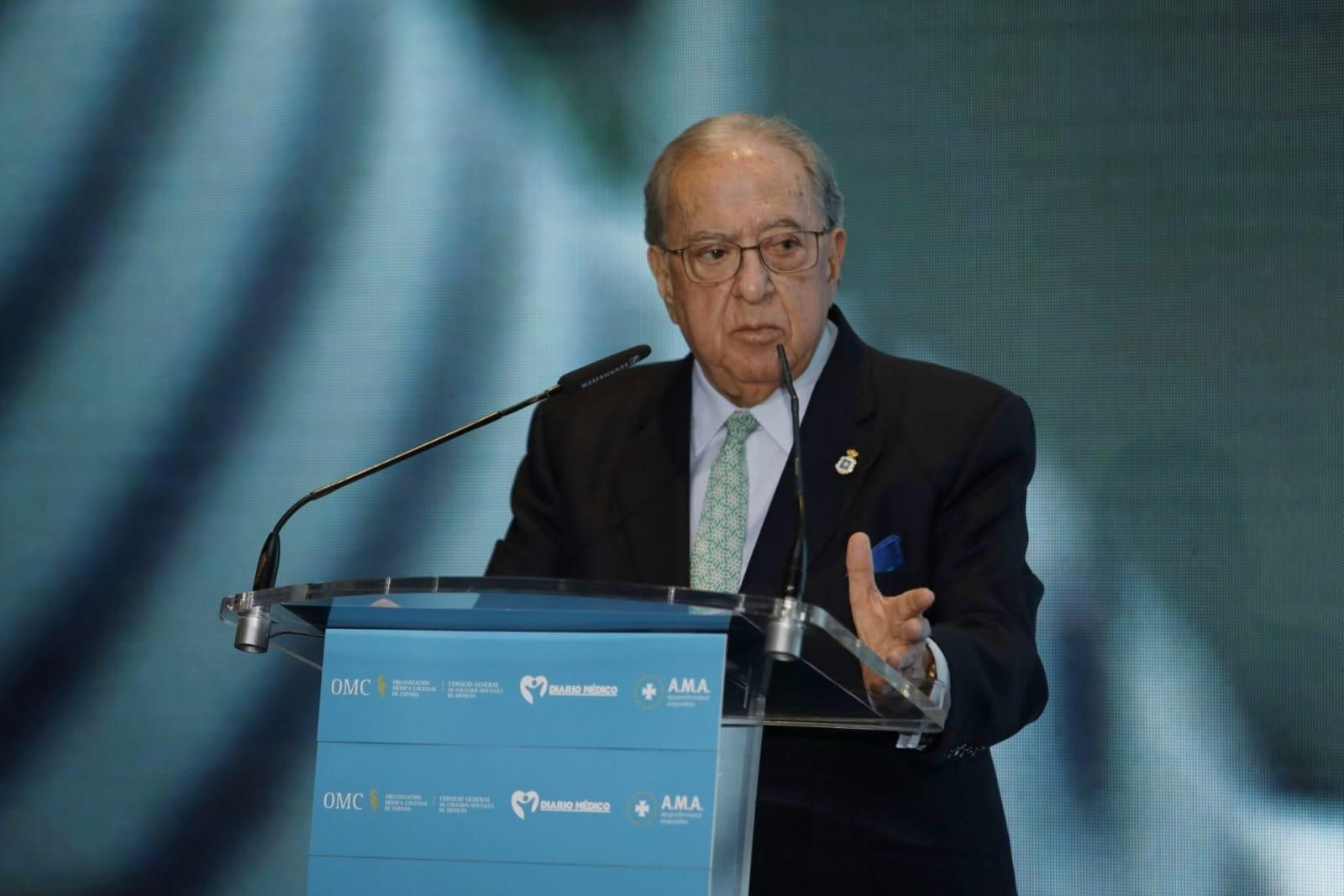A.M.A abre las puertas de su sede para conmemorar un siglo de compromiso con la comunidad médica junto con el CGCOM y Diario Médico A.M.A abre las puertas de su sede para conmemorar un siglo de compromiso con la comunidad médica junto con el CGCOM y Diario Médico