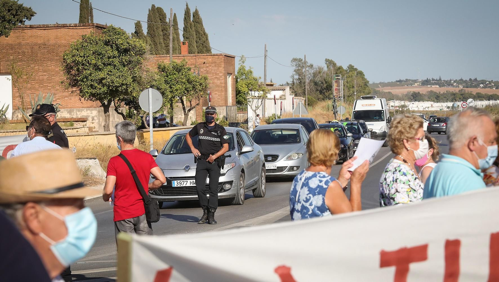 Concentración en el Pimiento para exigir más seguridad en la A-2003