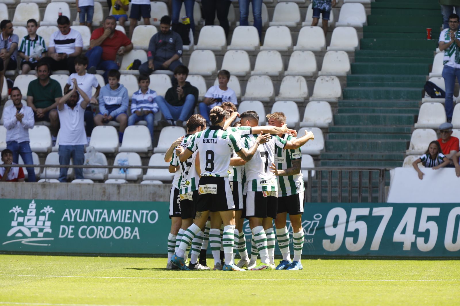 La victoria del Córdoba CF ante el Ceuta, en imágenes