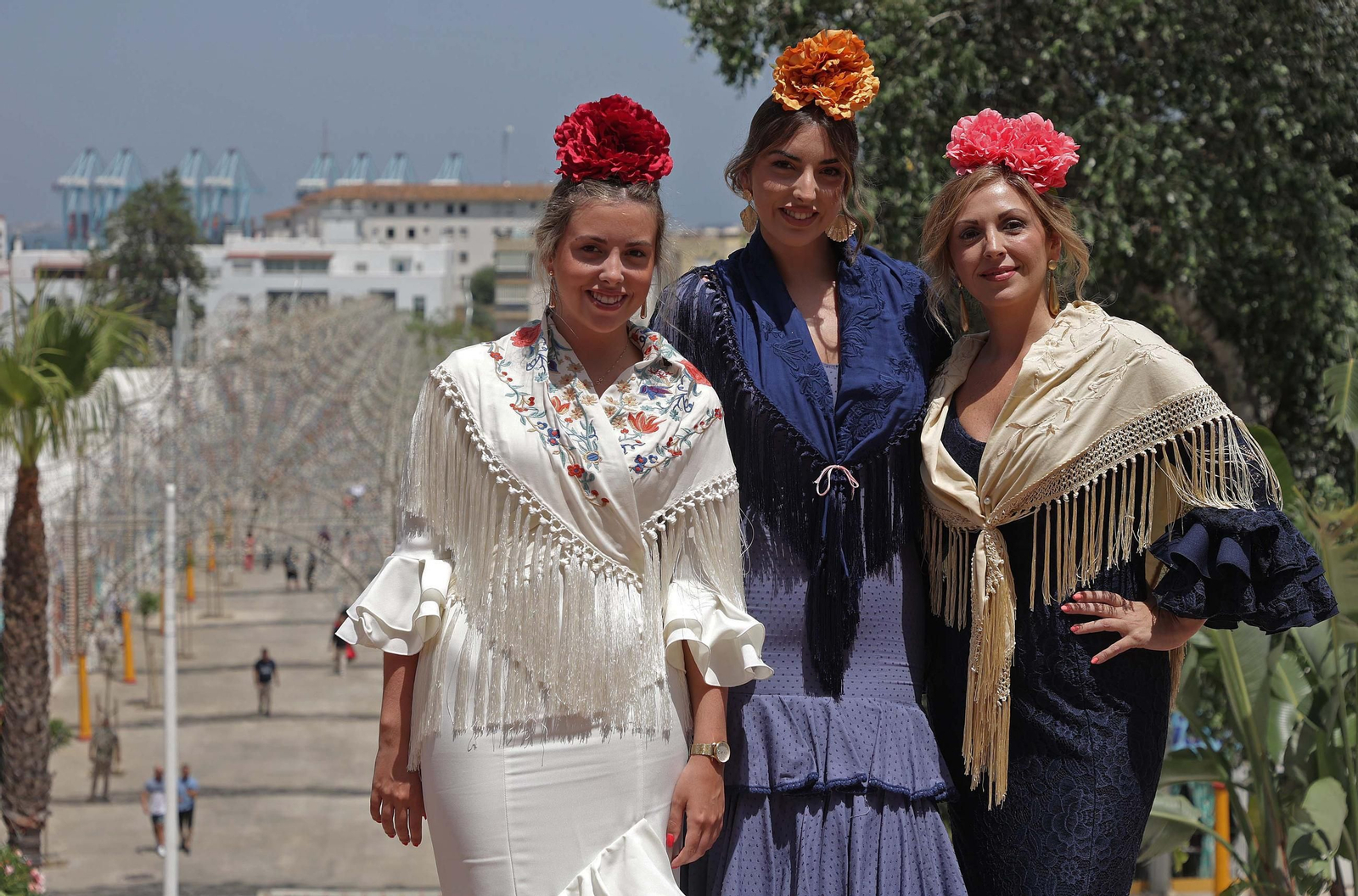 Búscate en las fotos del Domingo por Sevillanas de la Feria Real de Algeciras 2025