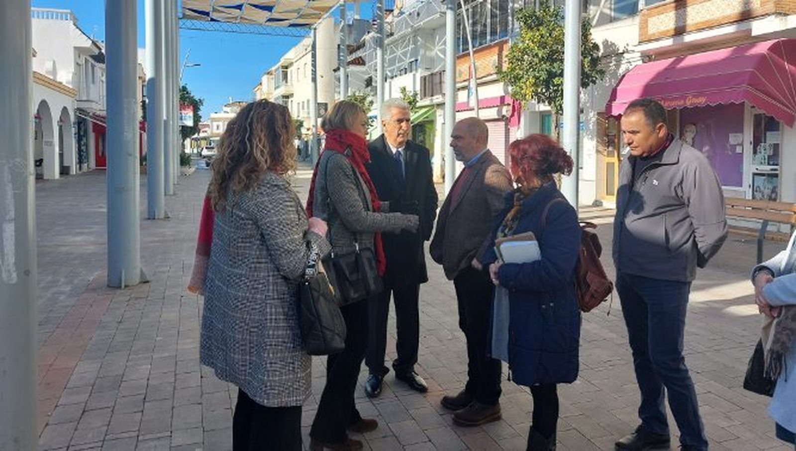 Visita a una de las actuaciones de Diputación en Chipiona.