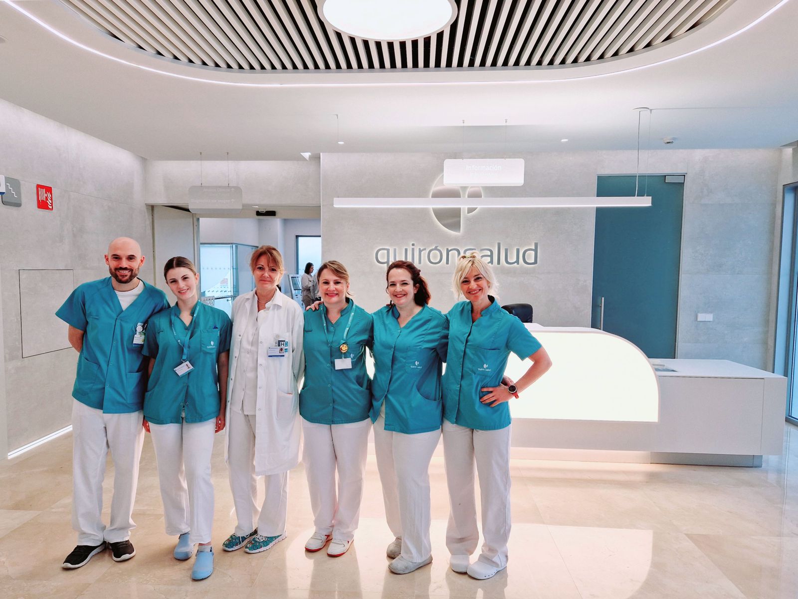 Personal sanitario de las nuevas consultas de Análisis Clínicos.