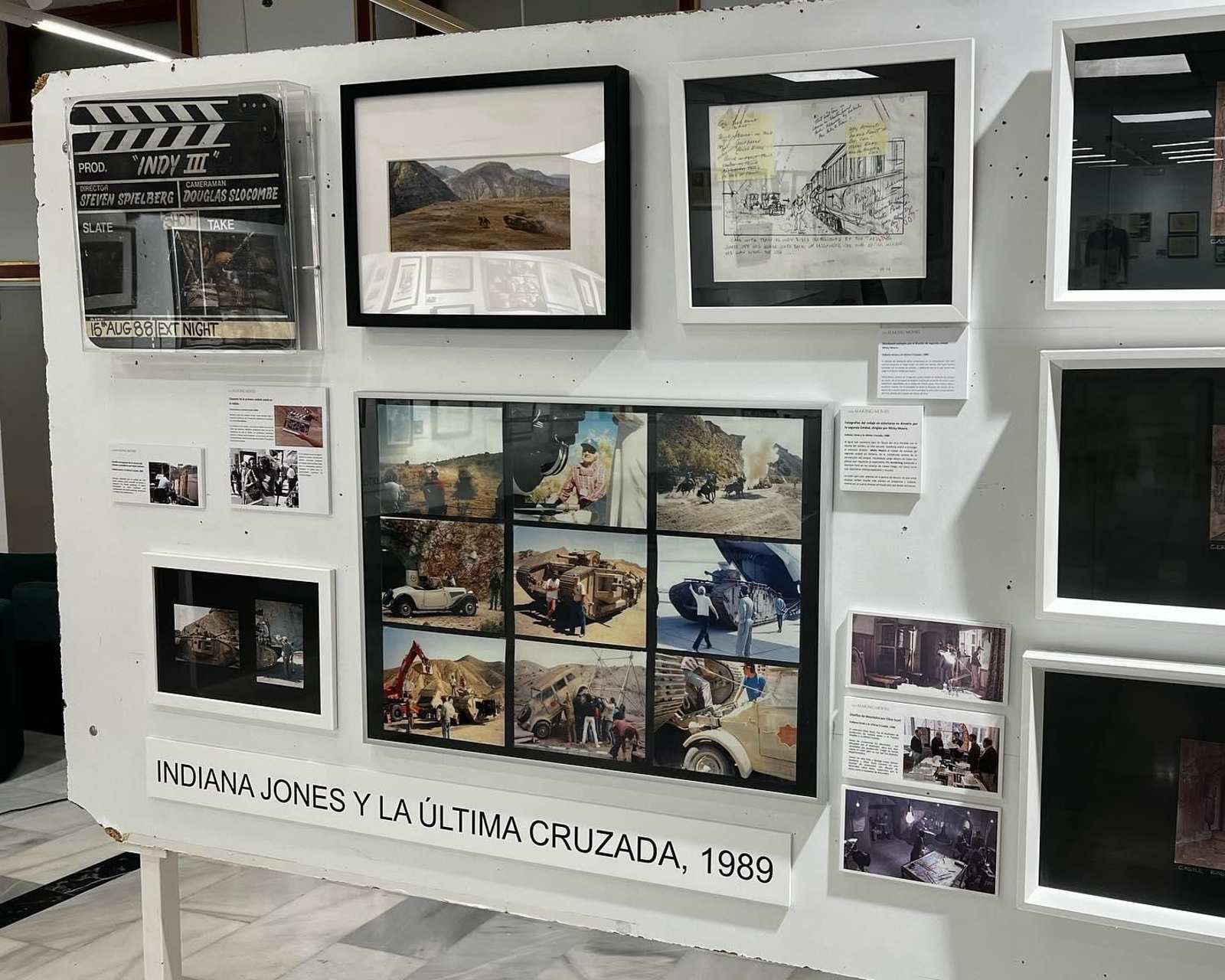 La Casa de la Cultura de Almuñécar acoge una interesante exposición de material de cine con el nombre de 'costaMaking Movies'
