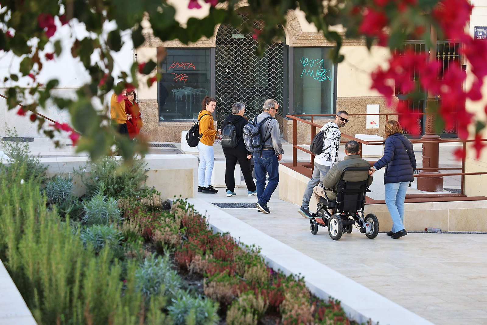 Así luce la Plaza de San Pedro tras el primer día de su reapertura