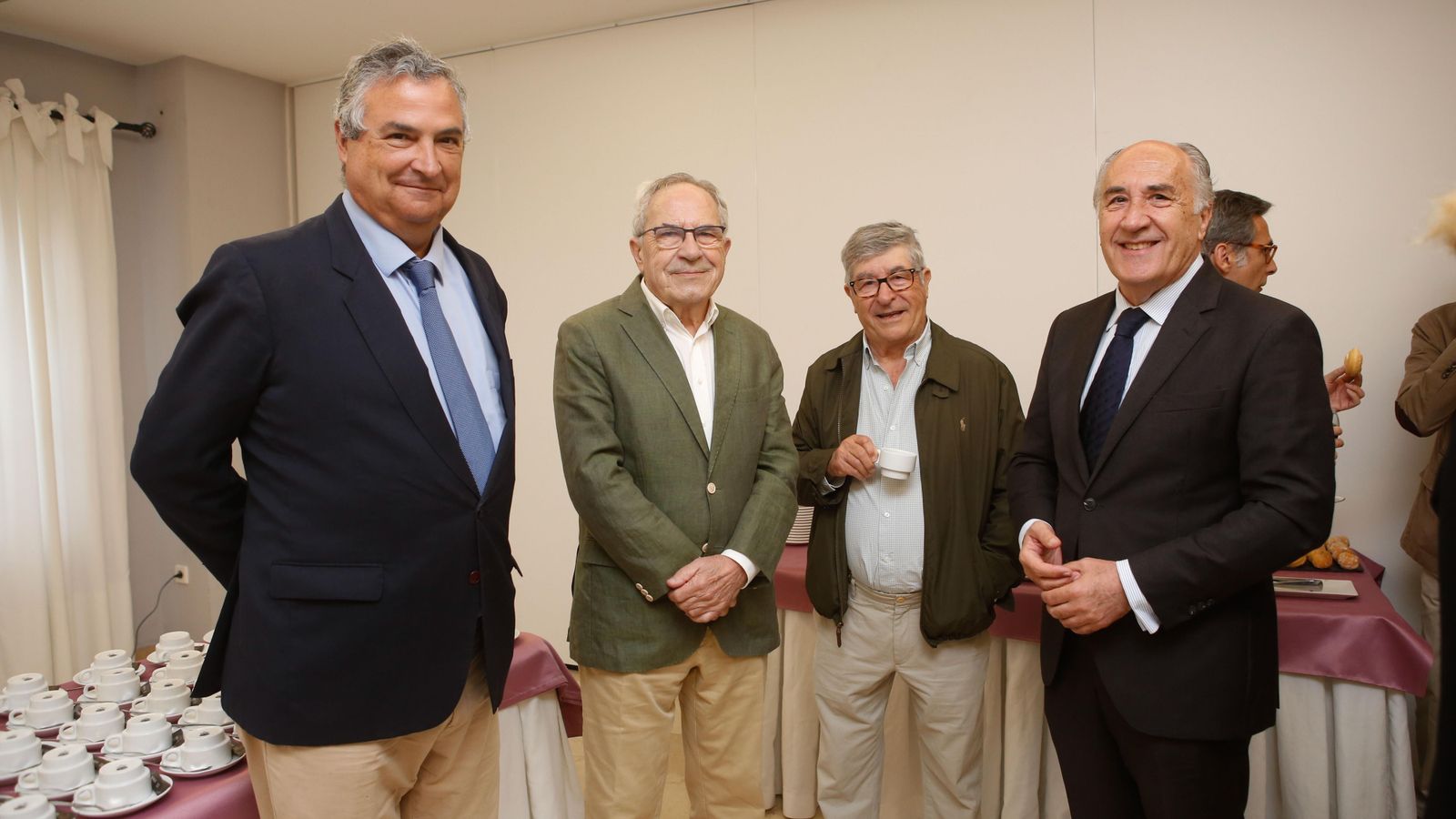 Fotos del Desayuno Coloquio de Europa Sur y el Propeller Club de Algeciras con Benito Núñez Quintanilla