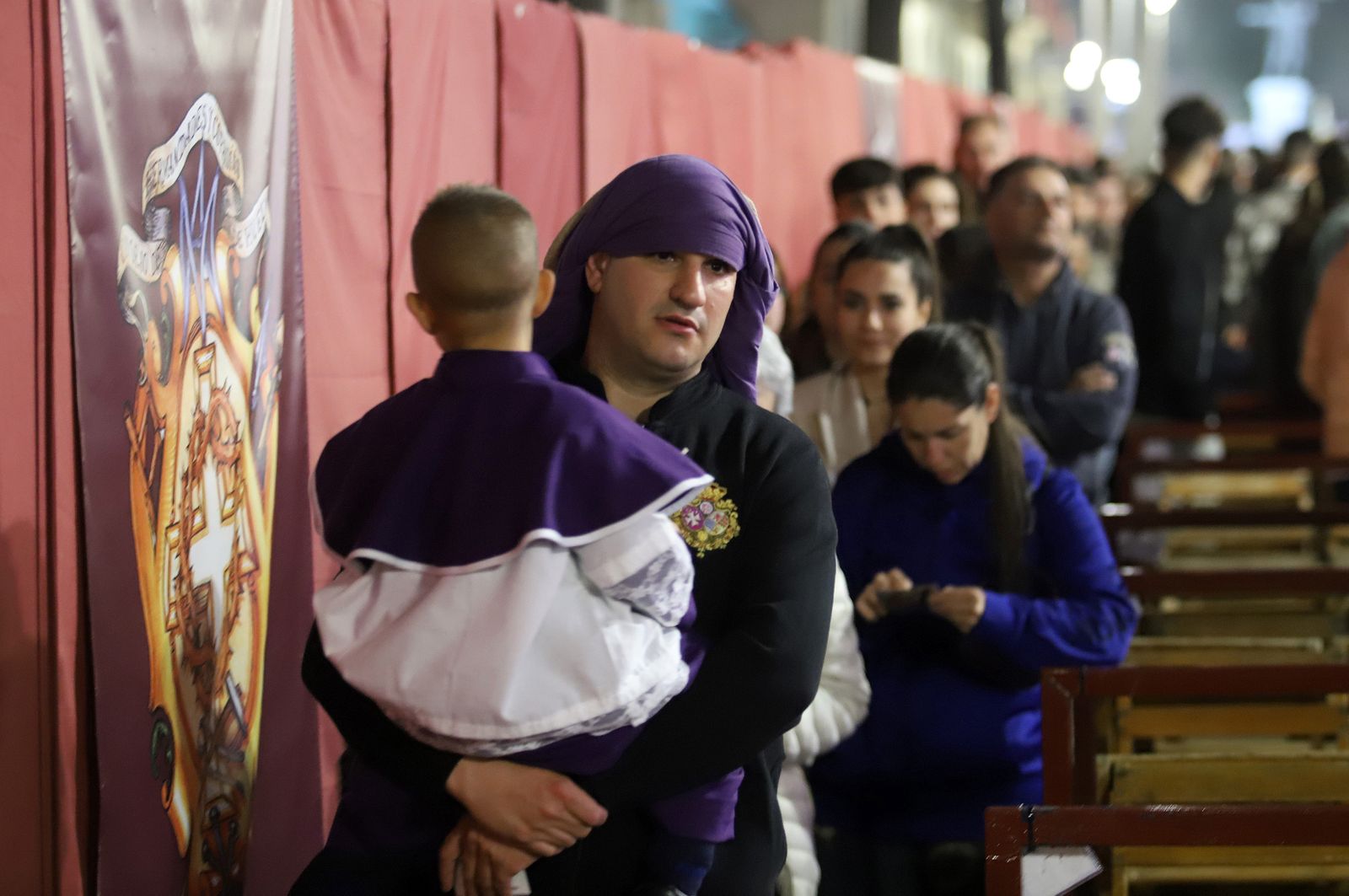 La Hermandad El Nazareno en la madrugá de la Semana Santa de Huelva 2023, en imágenes