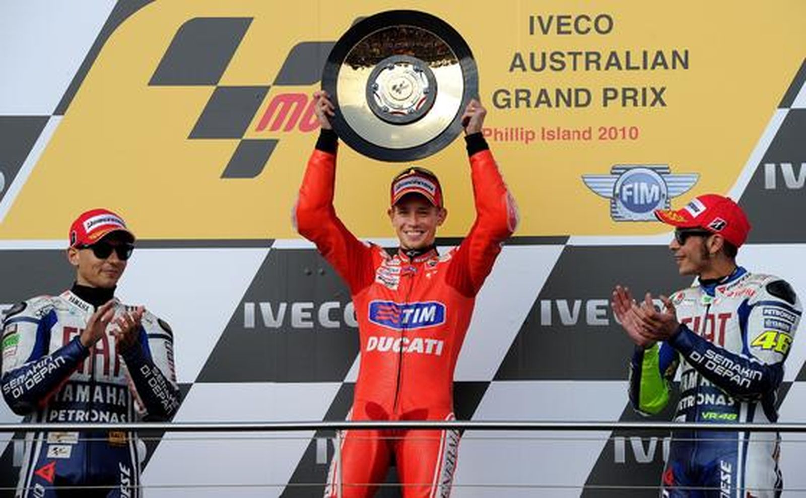 Stoner vuelve a imponer su ley en Australia y vence por delante de Lorenzo y Rossi.

Foto: EFE · AFP · Reuters