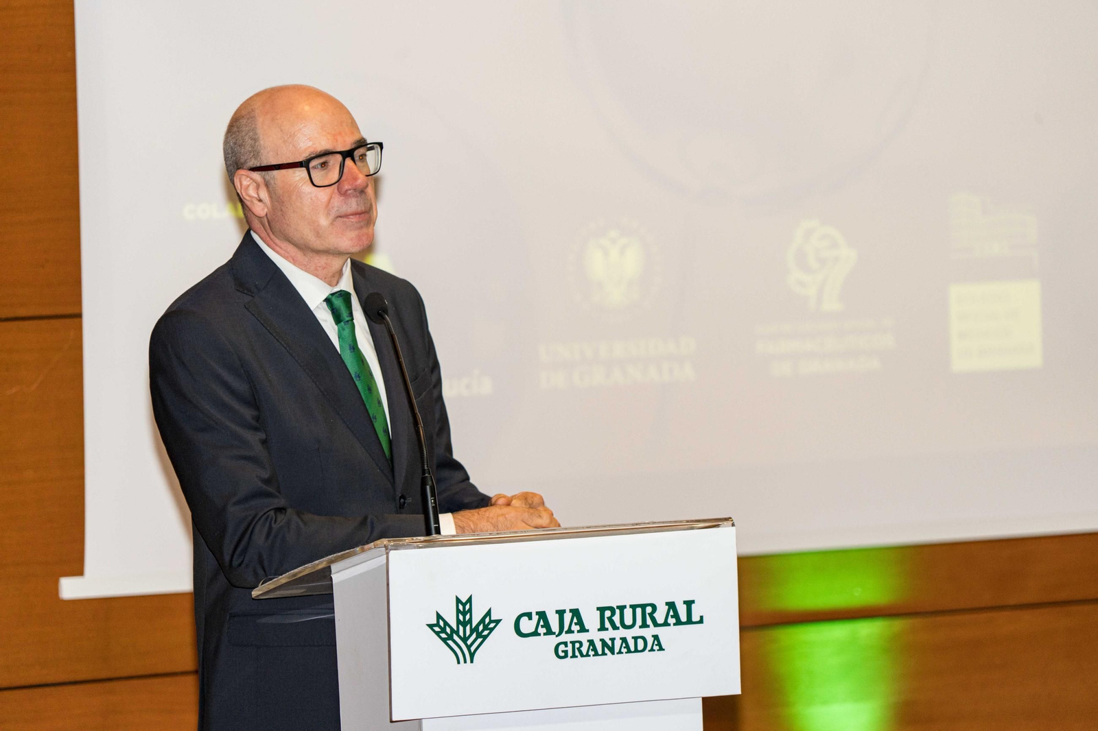 Fotos: Así ha recibido Jonatan R. Ruiz el XXI Premio Ciencias de la Salud Fundación Caja Rural Granada