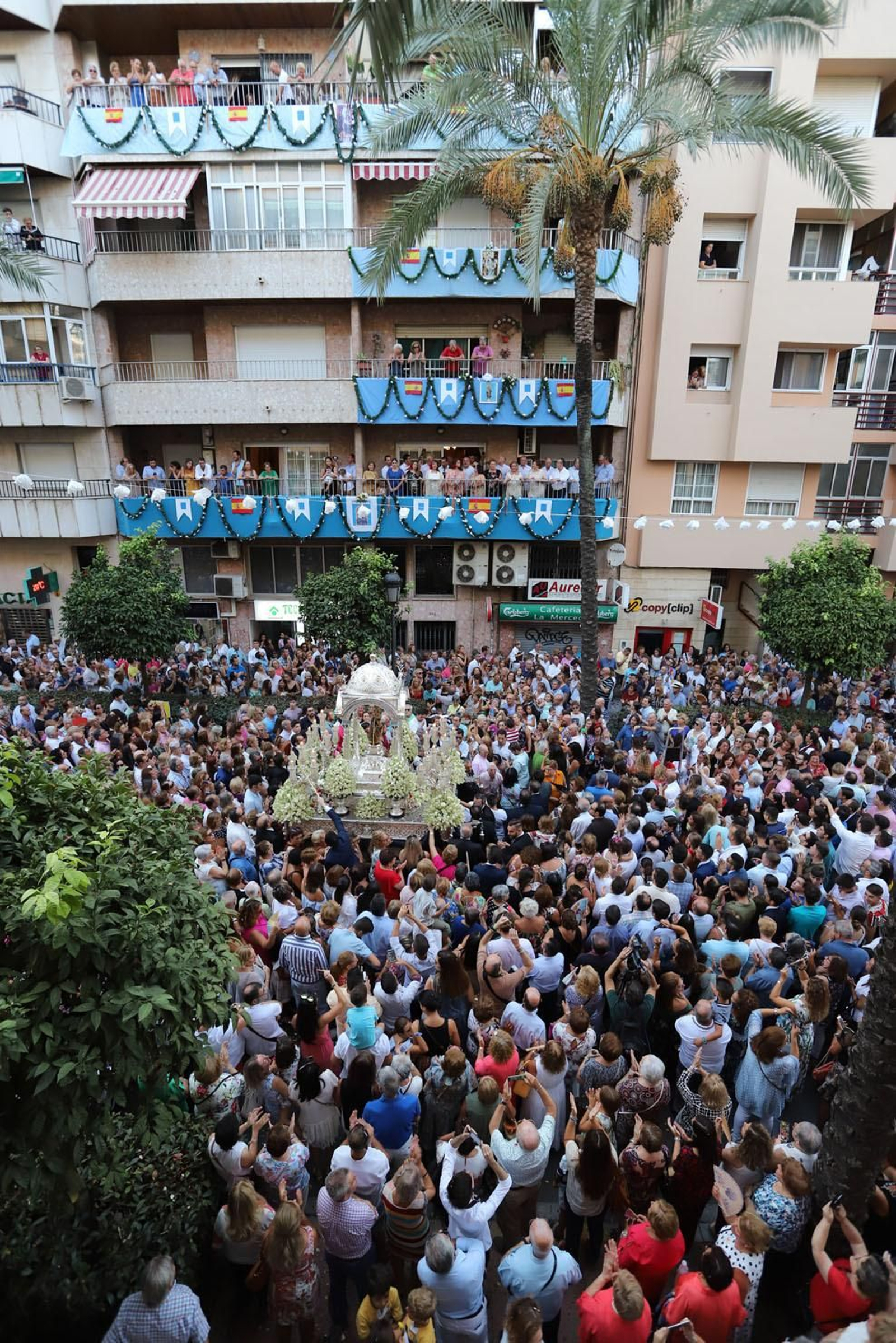 Traslado popular de la Virgen de la Cinta a su Santuario