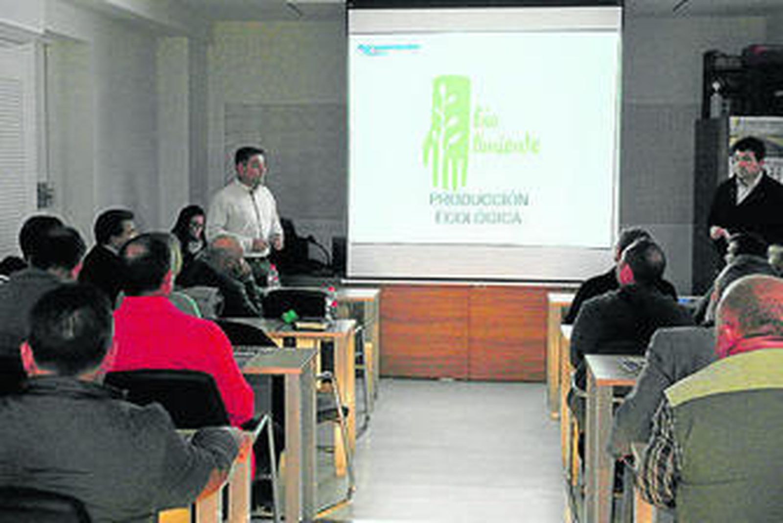 Diego Oller durante la charla con agricultores de Agroponiente.
