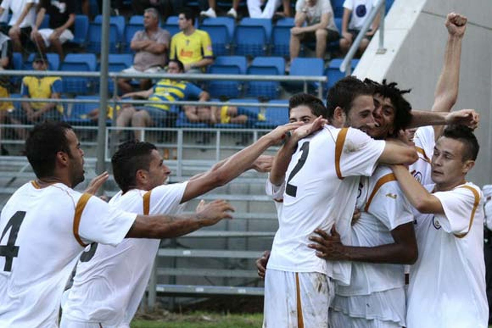 El Cádiz gana en casa el primer partido de la liga

Foto: Lourdes de Vicente