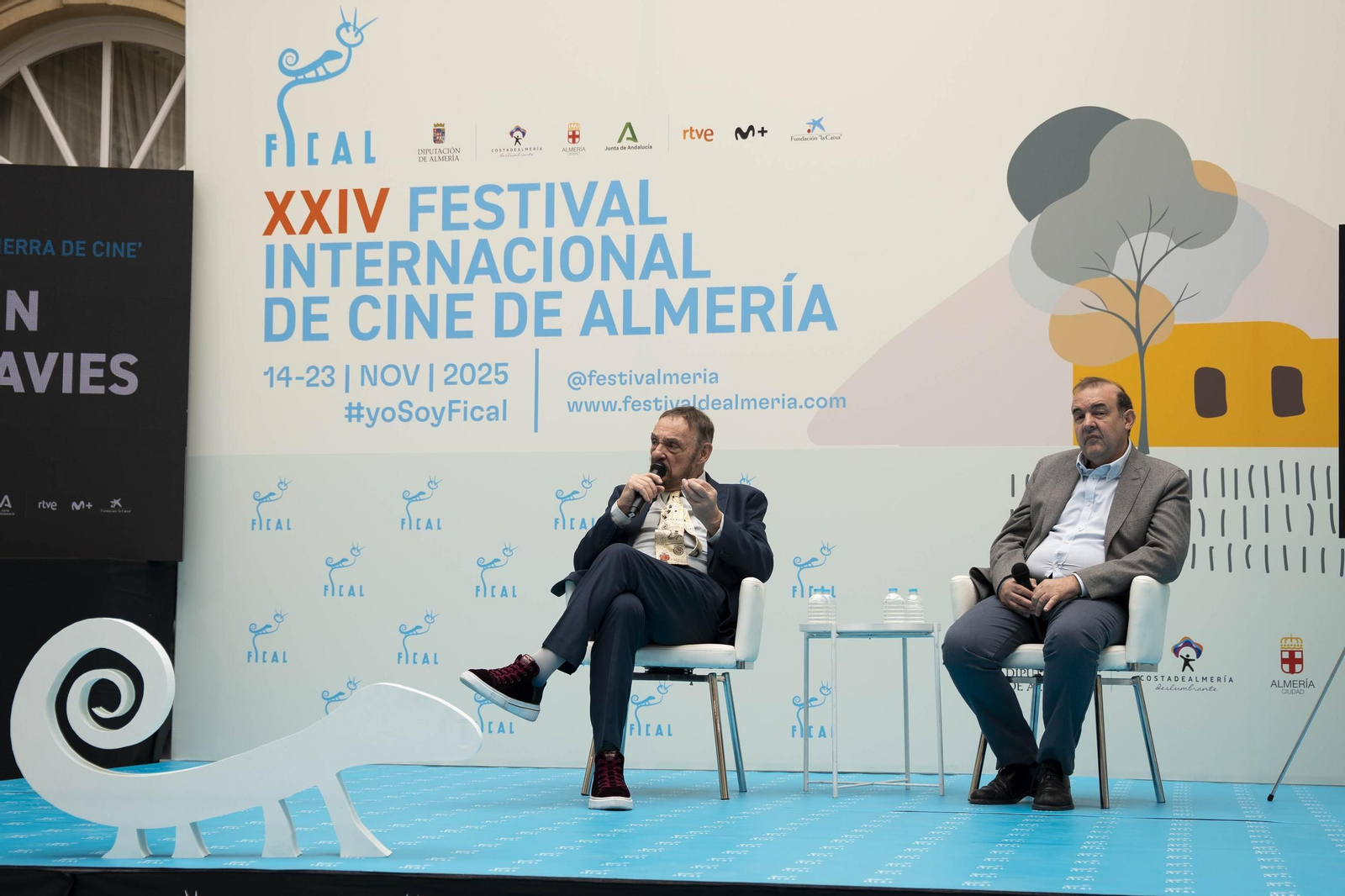 La estrella a JOHN RHYS-DAVIES luce en el paseo de la fama de Almería