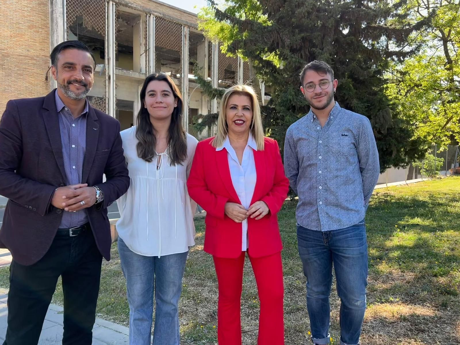 Mamen Sánchez y José Antonio Díaz, en Cartonajes Tempul.