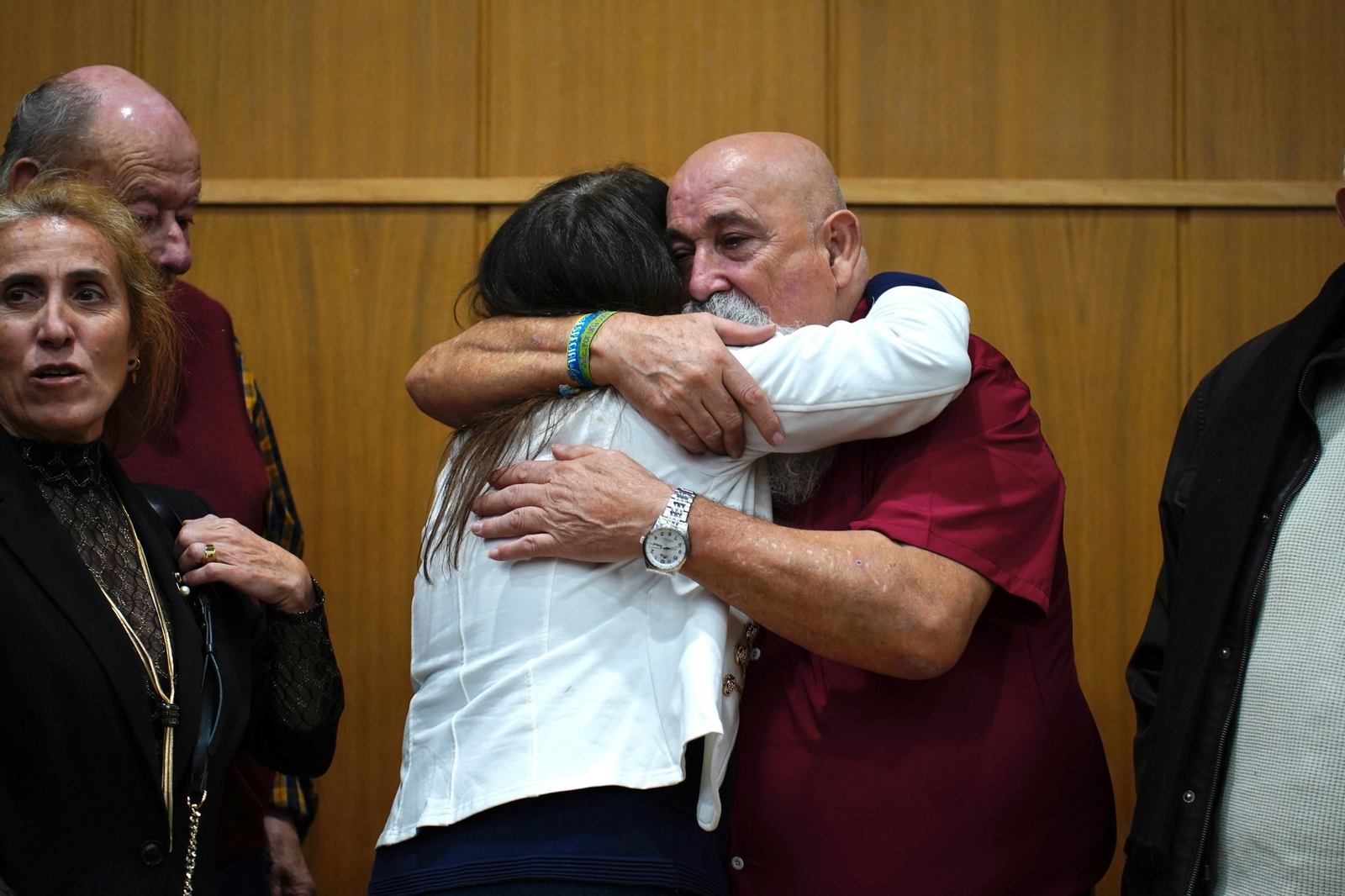 Fotos de la entrega del premio Ateneo José Román de Algeciras 2025 a Juan Moya