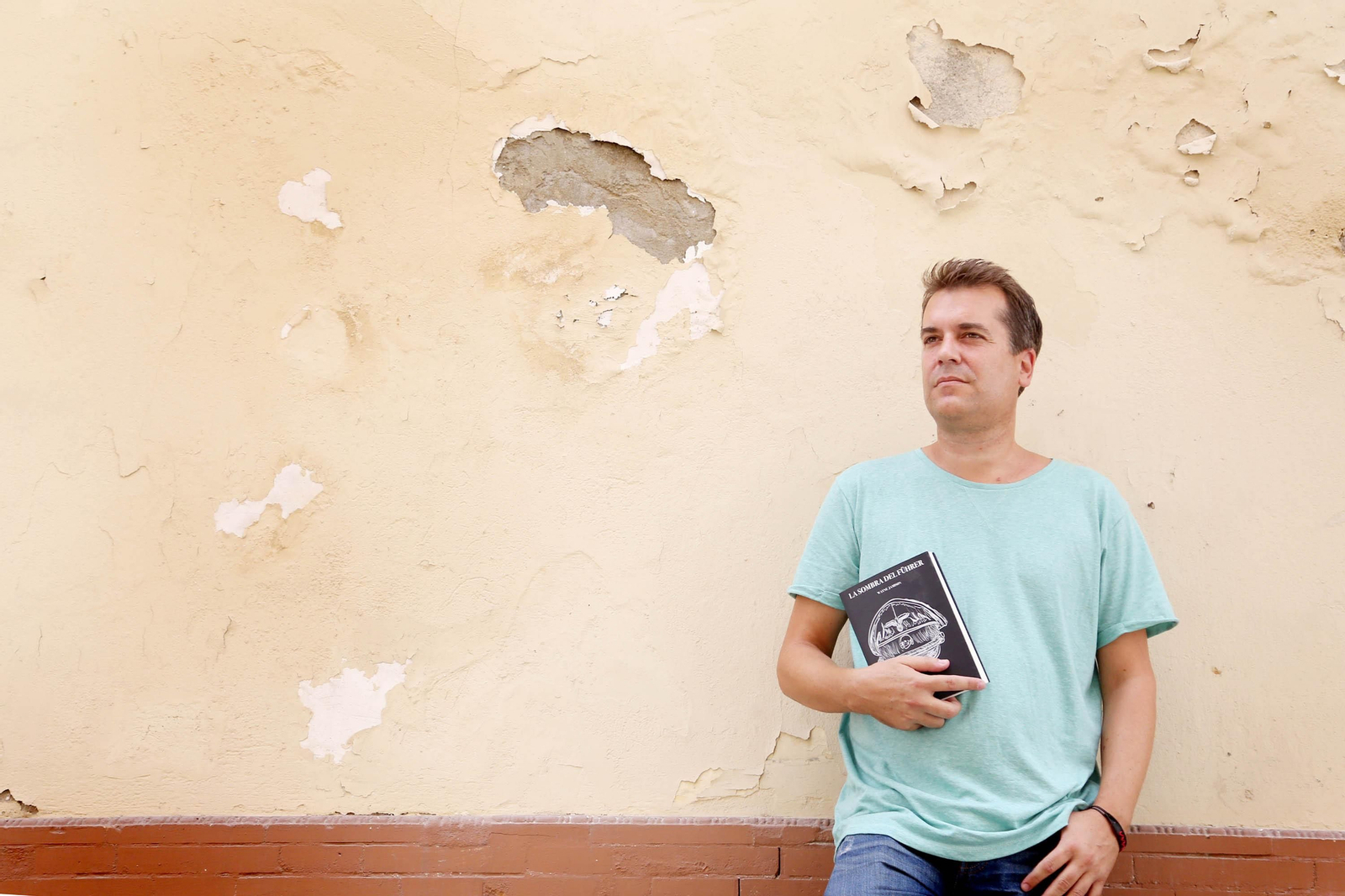 Wayne Jamison y su obra, en Sanlúcar