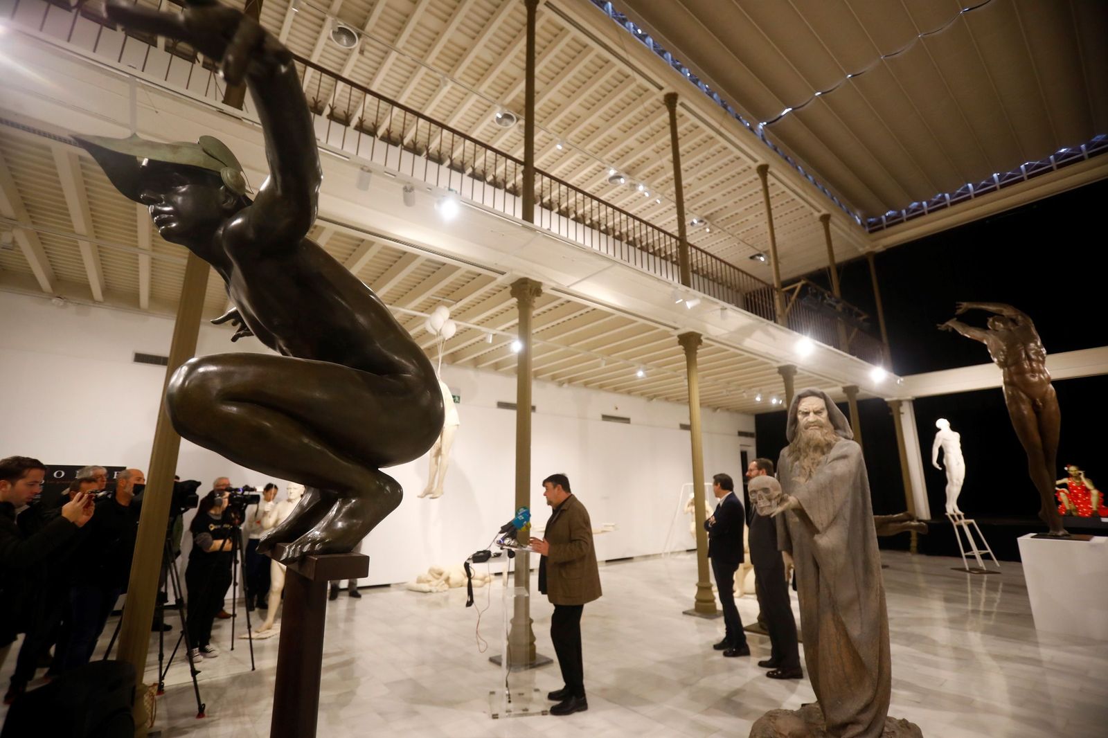 Un paseo en imágenes por la exposición 'Forma y fondo' de Belmonte en Córdoba