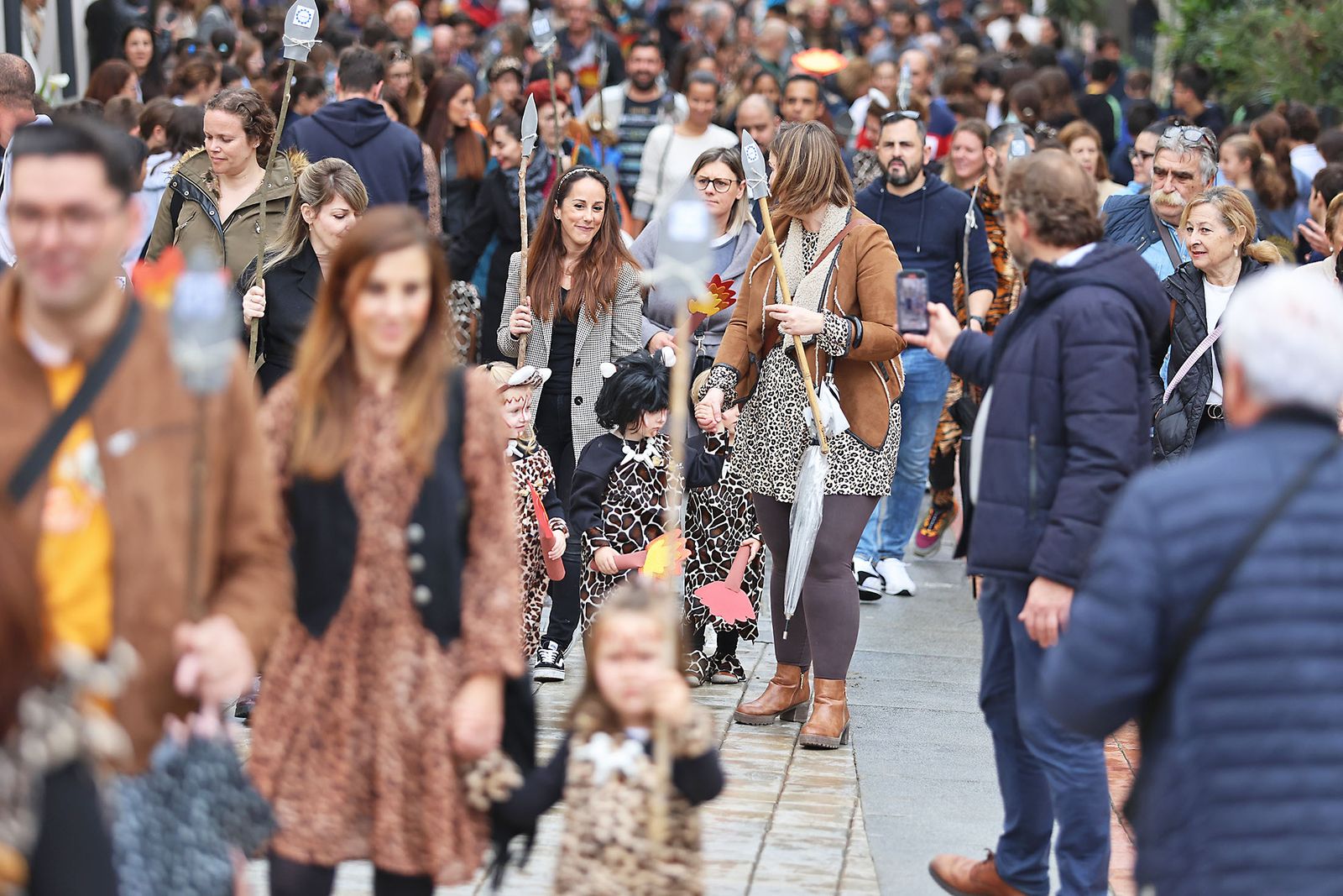 Imágenes del desfile “Un paseo por la historia”  de los niños del colegio Funcadia de Huelva