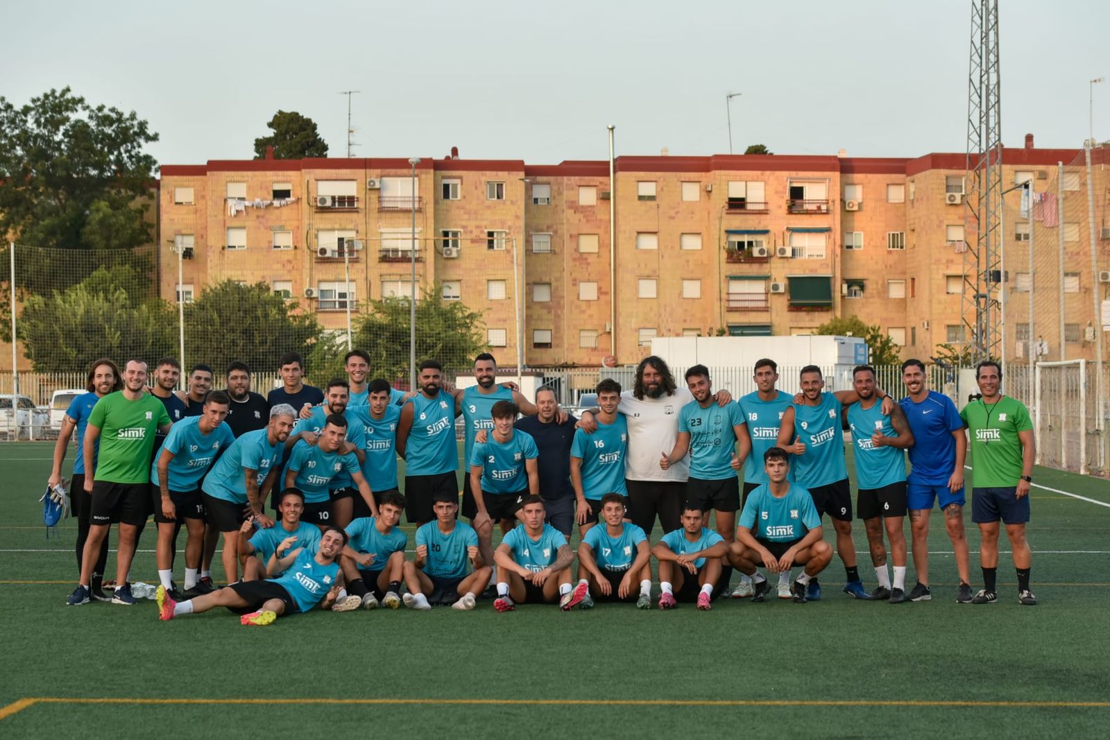 Foto de familia del Jerez Industrial en su primer día de entrenamiento en La Granja.
