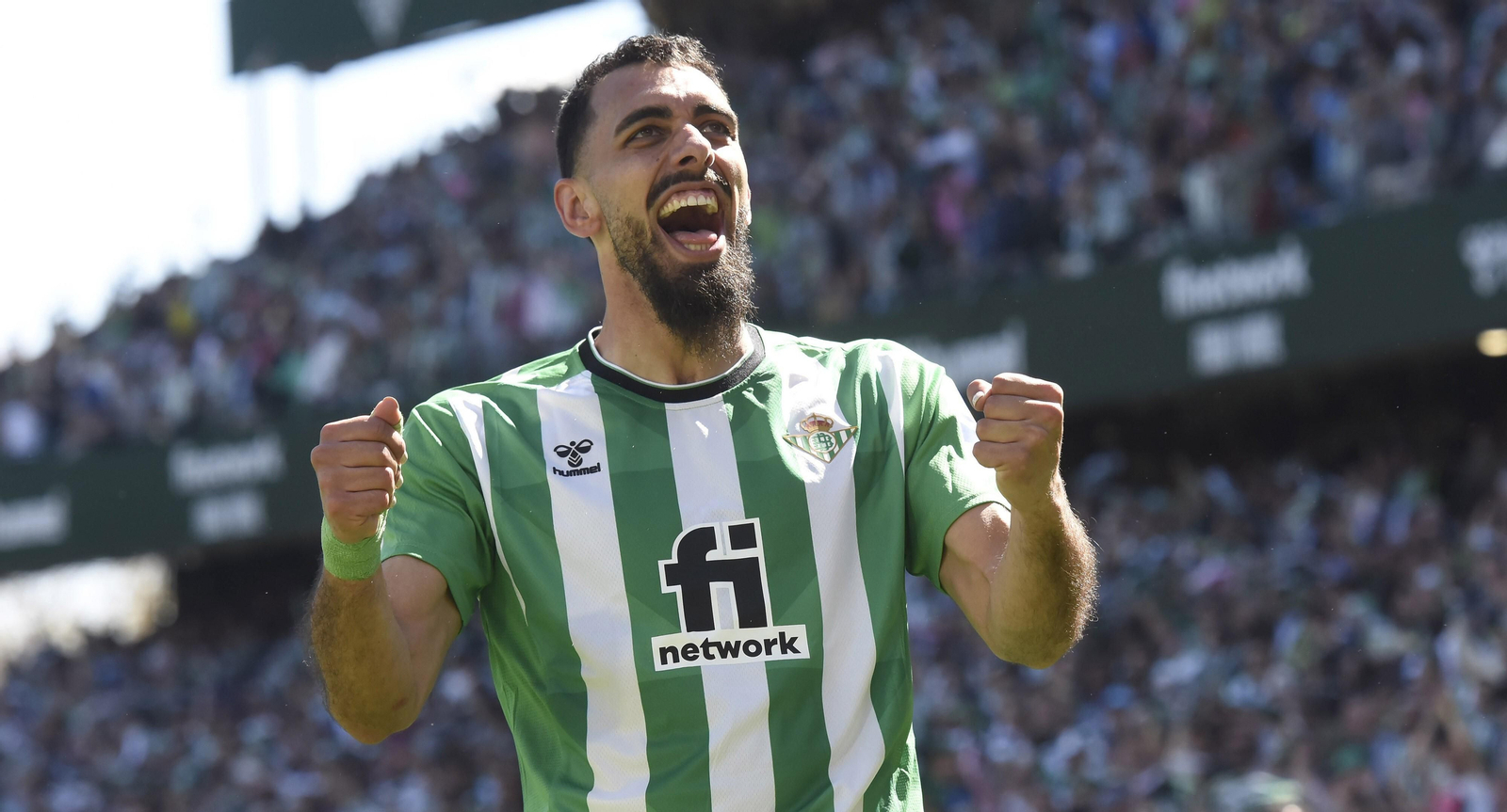 Borja Iglesias celebra el gol que le dio el triunfo al Betis.