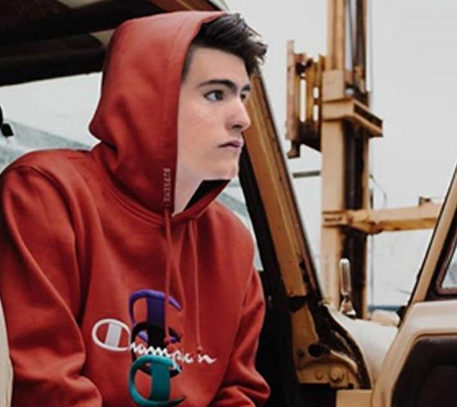 Crean el primer influencer virtual español