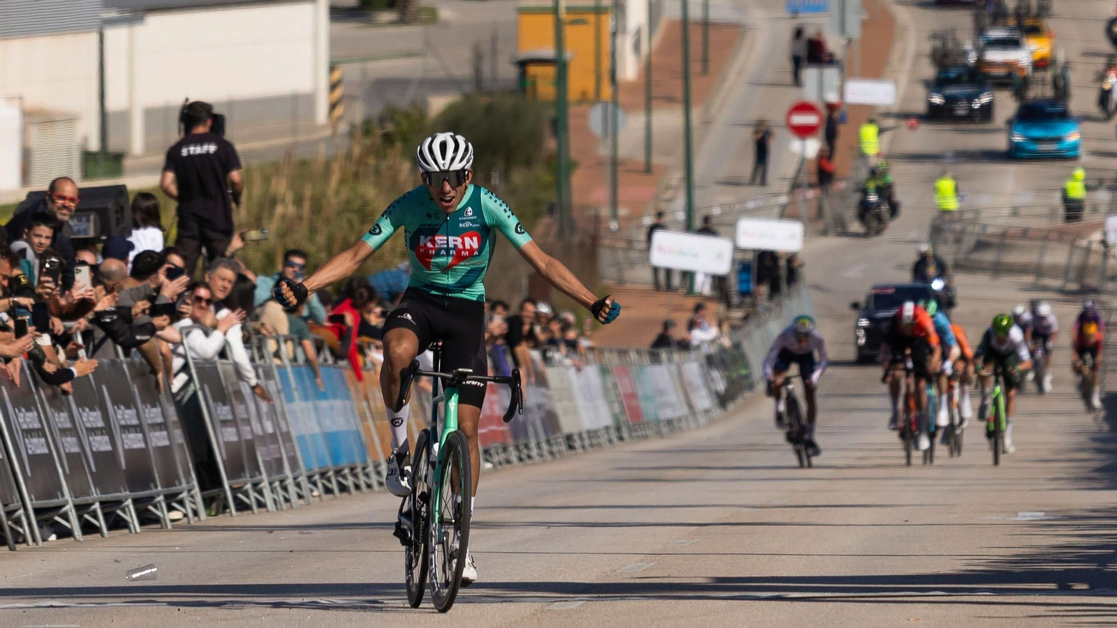 Diego Uriarte, en su llegada a la meta de Alhaurín de la Torre.