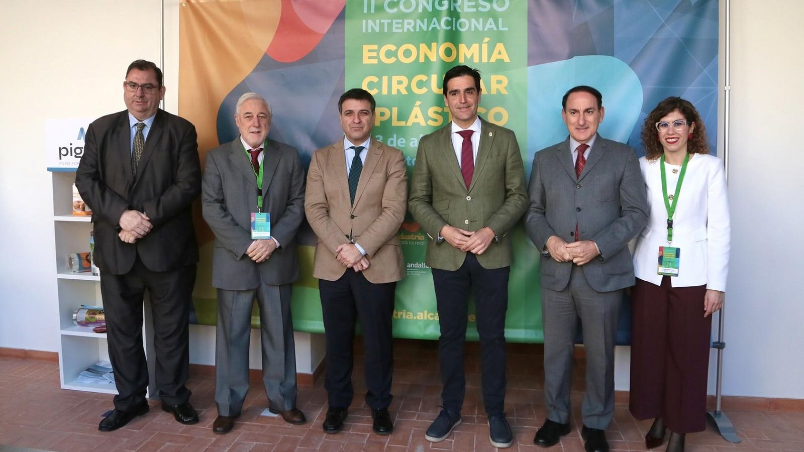Autoridades, en la presentación del II Congreso Internacional Economía Circular del Plástico.
