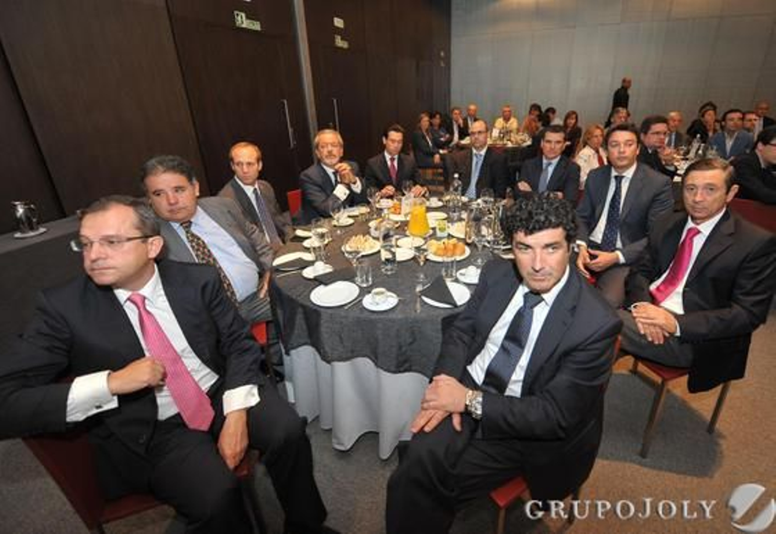 Rafael Palacio, Jesús Carrasco, Andrés Benito, Miguel Rodríguez, José María Pérez, Joaquín Consuegra, Rafael Zea, Fidel Pérez, Damián Vergara y Alberto de la Torre.

Foto: Javier Albiñana