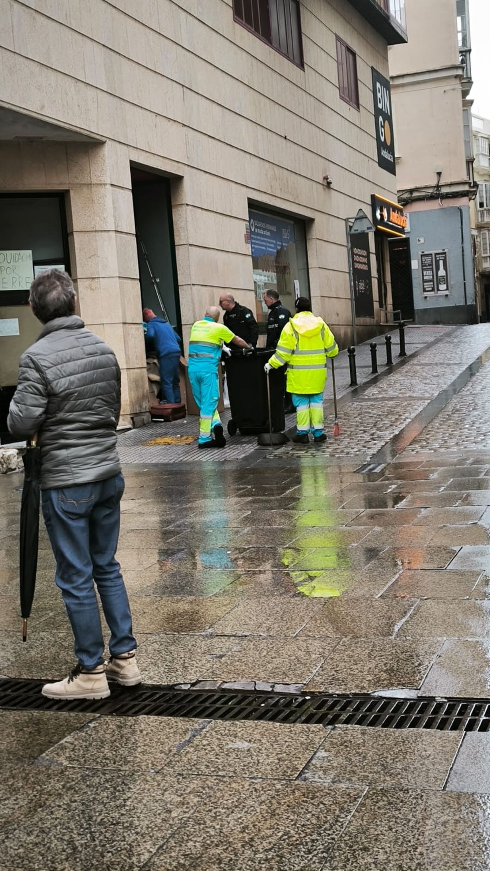 Desalojan a un sintecho