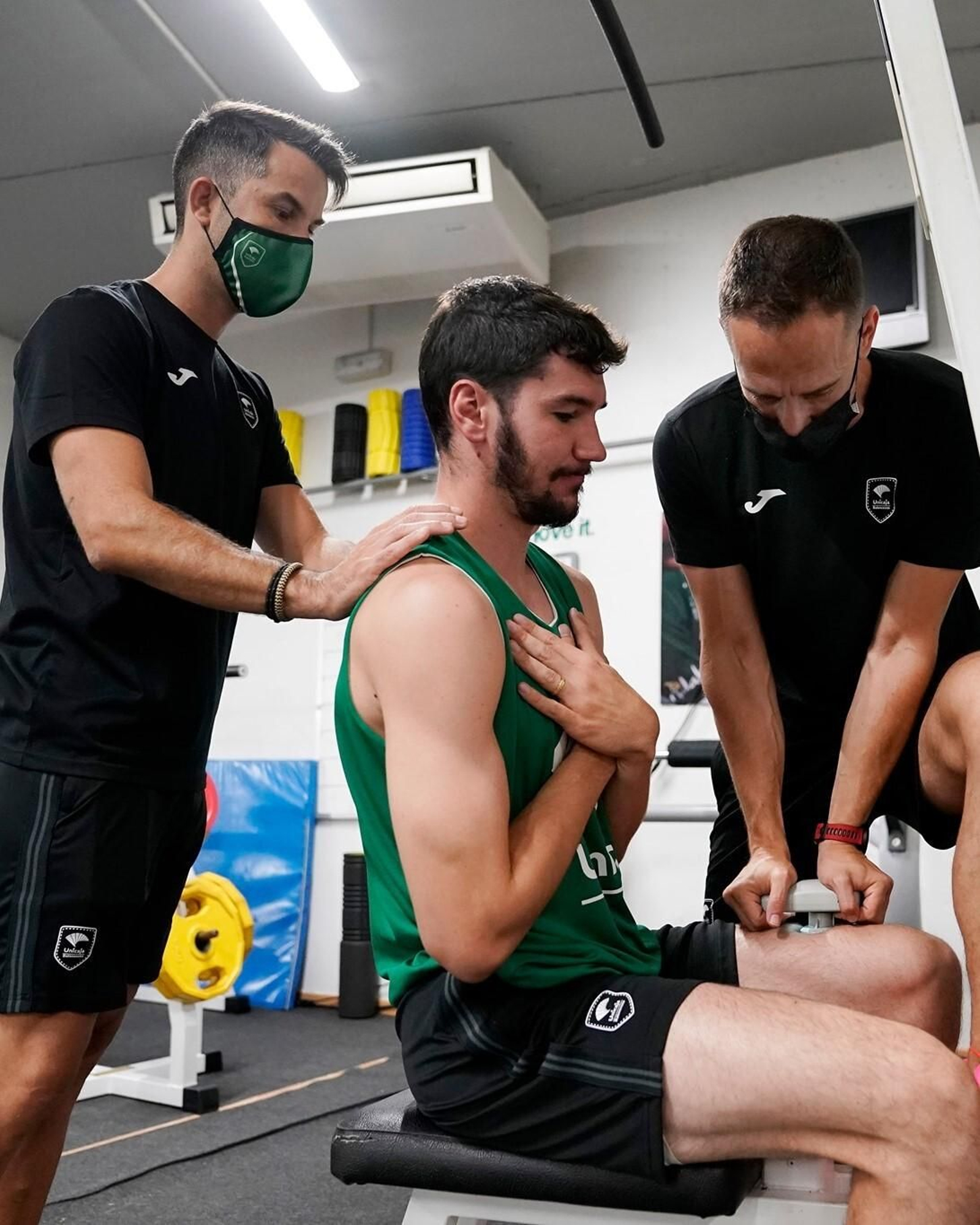Javier Guerra y Marcos Cerveró, con Darío Brizuela.