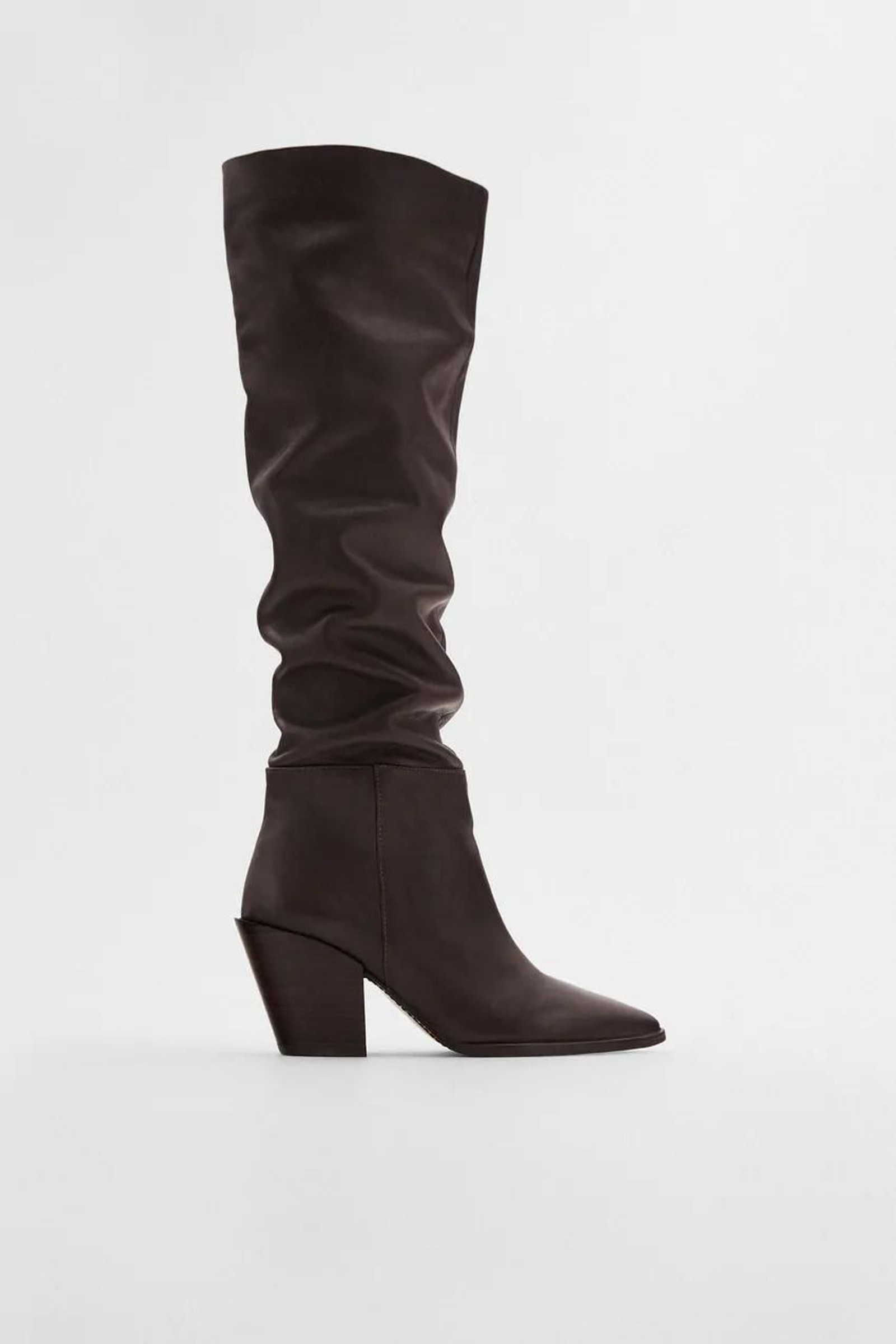 Las botas que vas a querer llevar todos los días y con todos tus 'looks'