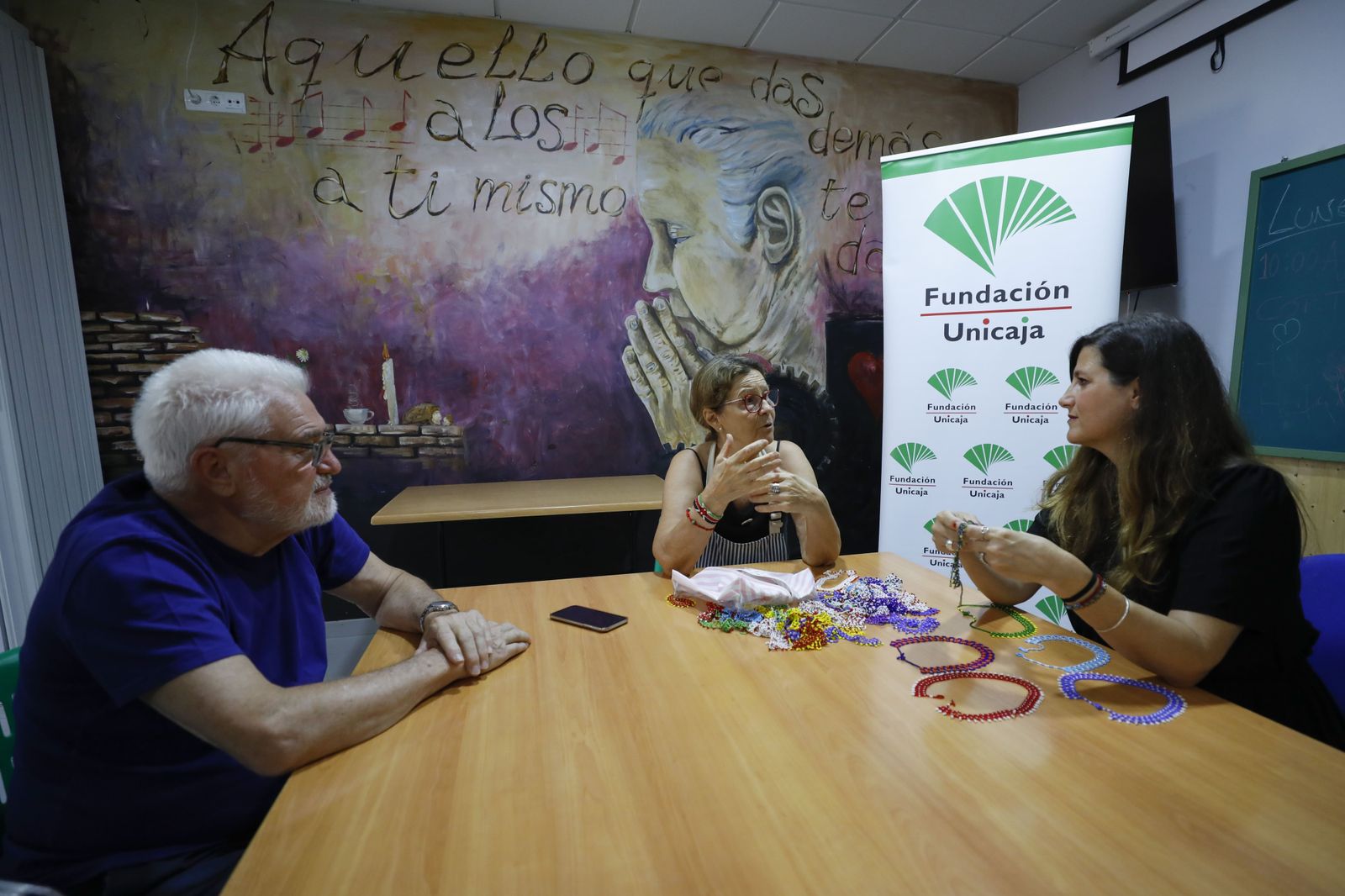 Fundación Unicaja colabora con Calor y Café para atender al colectivo de personas sin hogar