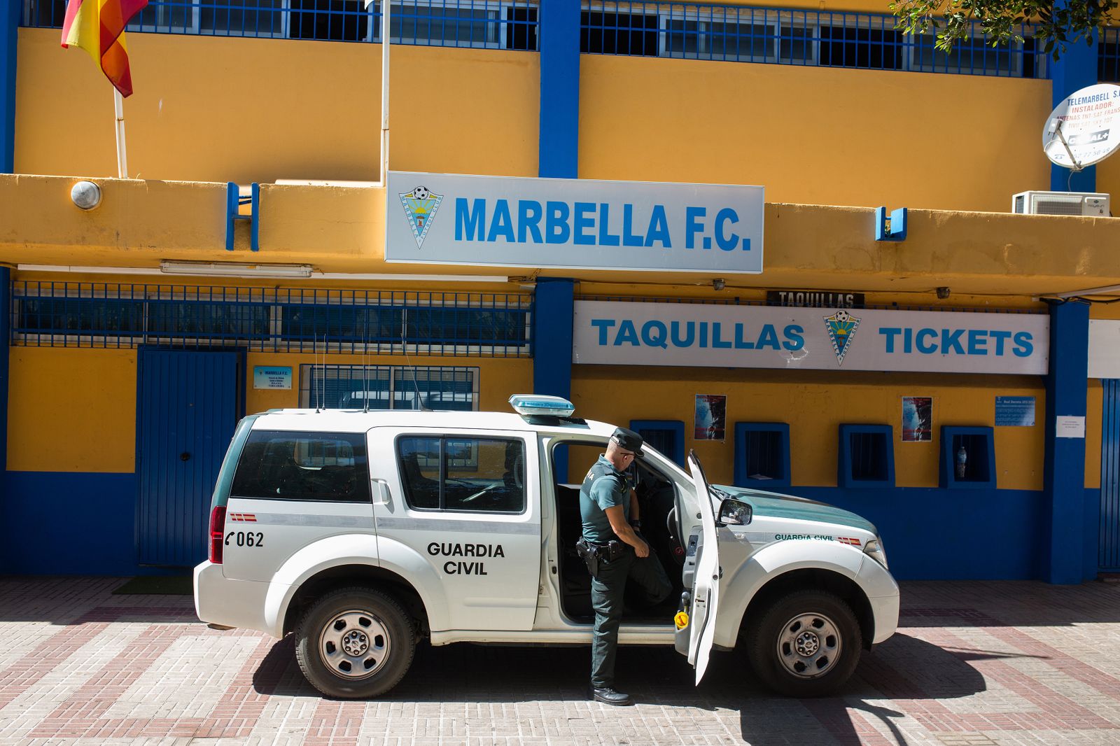 La Guardia Civil, en las instalaciones del club.