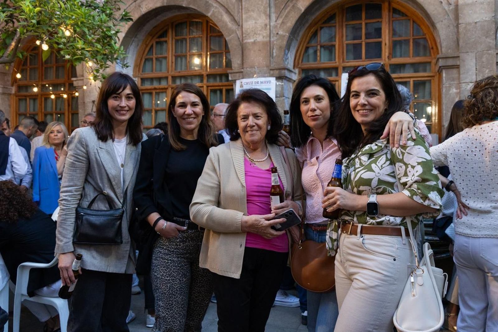 Procesiones infantiles y cruces del 2 de mayo