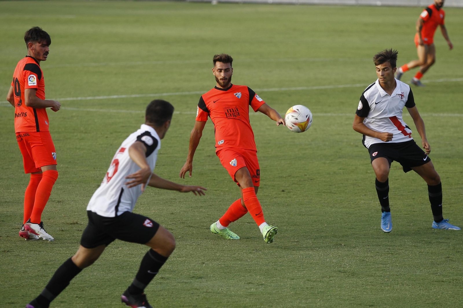 El Málaga CF-Sevilla Atlético, en fotos