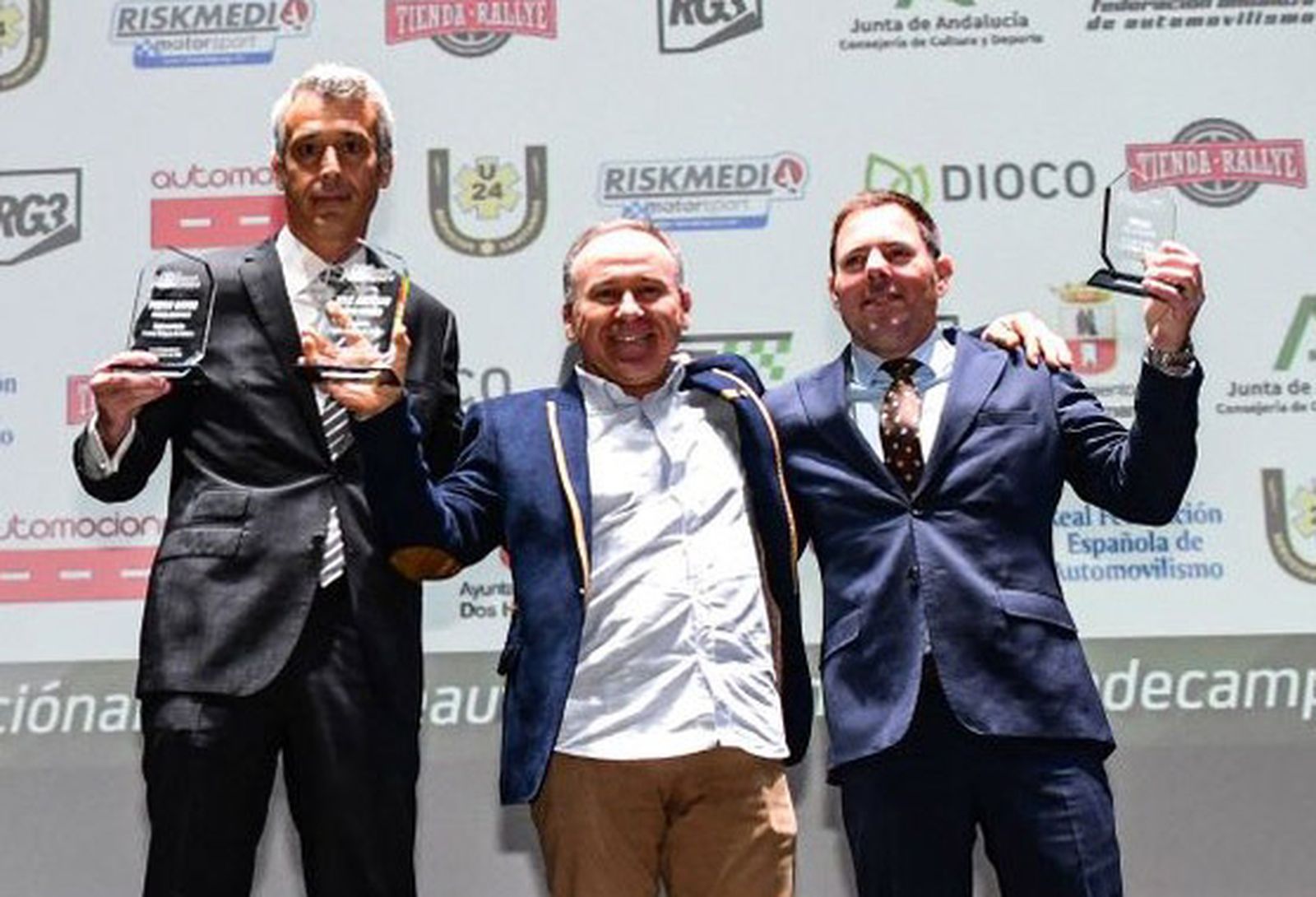 José Antoni Aznar recoge su noveno trofeo de Campeón de Andalucía de Rallyes.