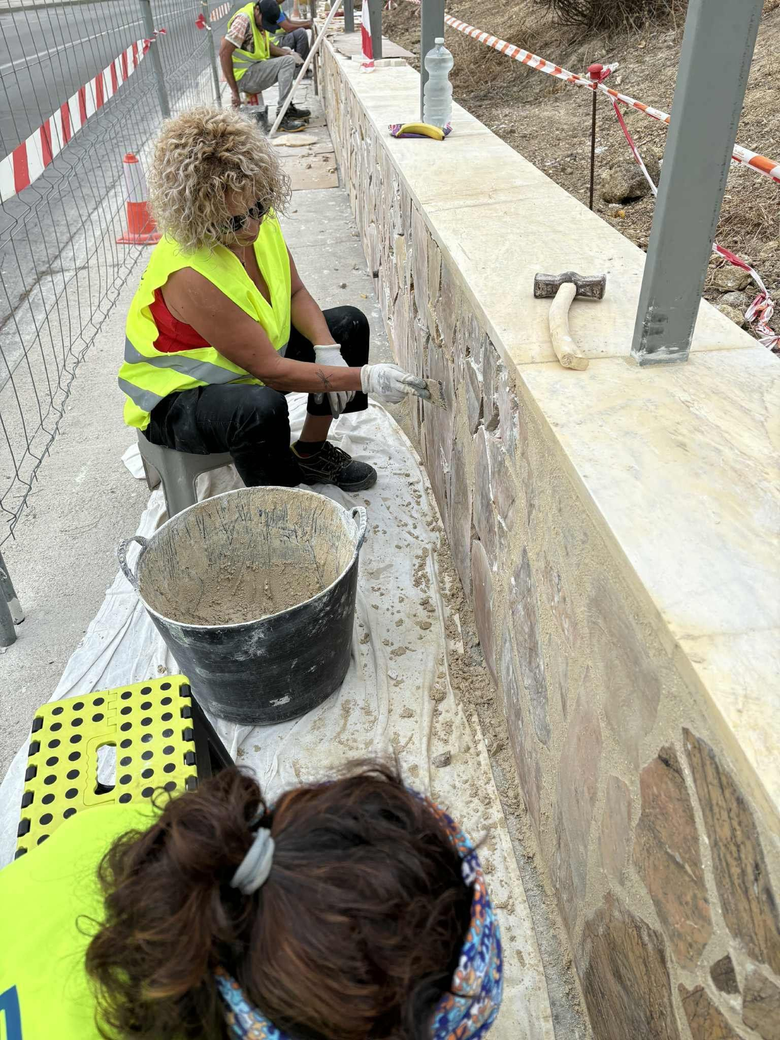 María del Pilar, trabajando en Estella del Marqués.