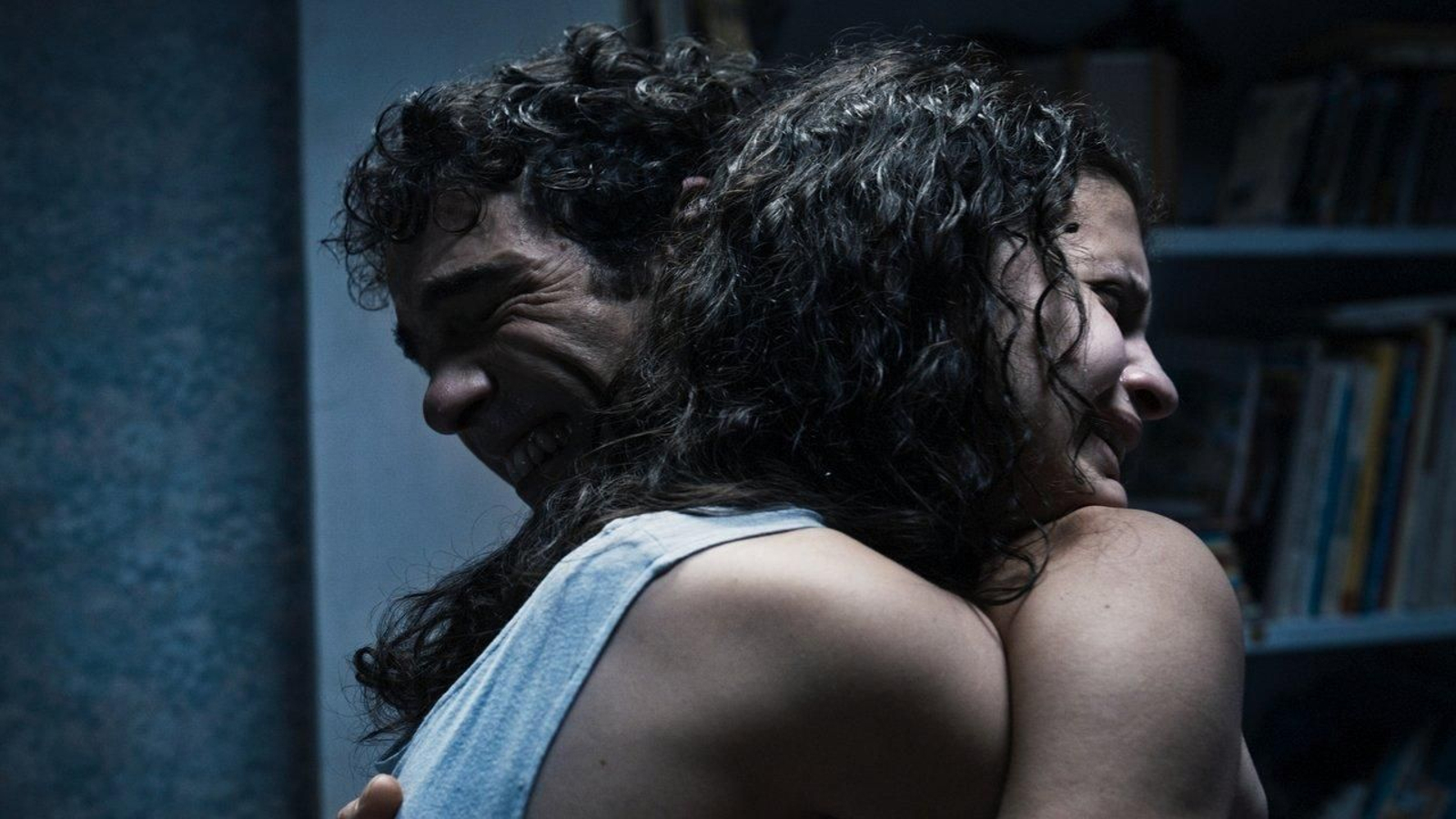 Tahar Rahim y Mélissa Boros en una imagen del filme de Julia Ducournau.