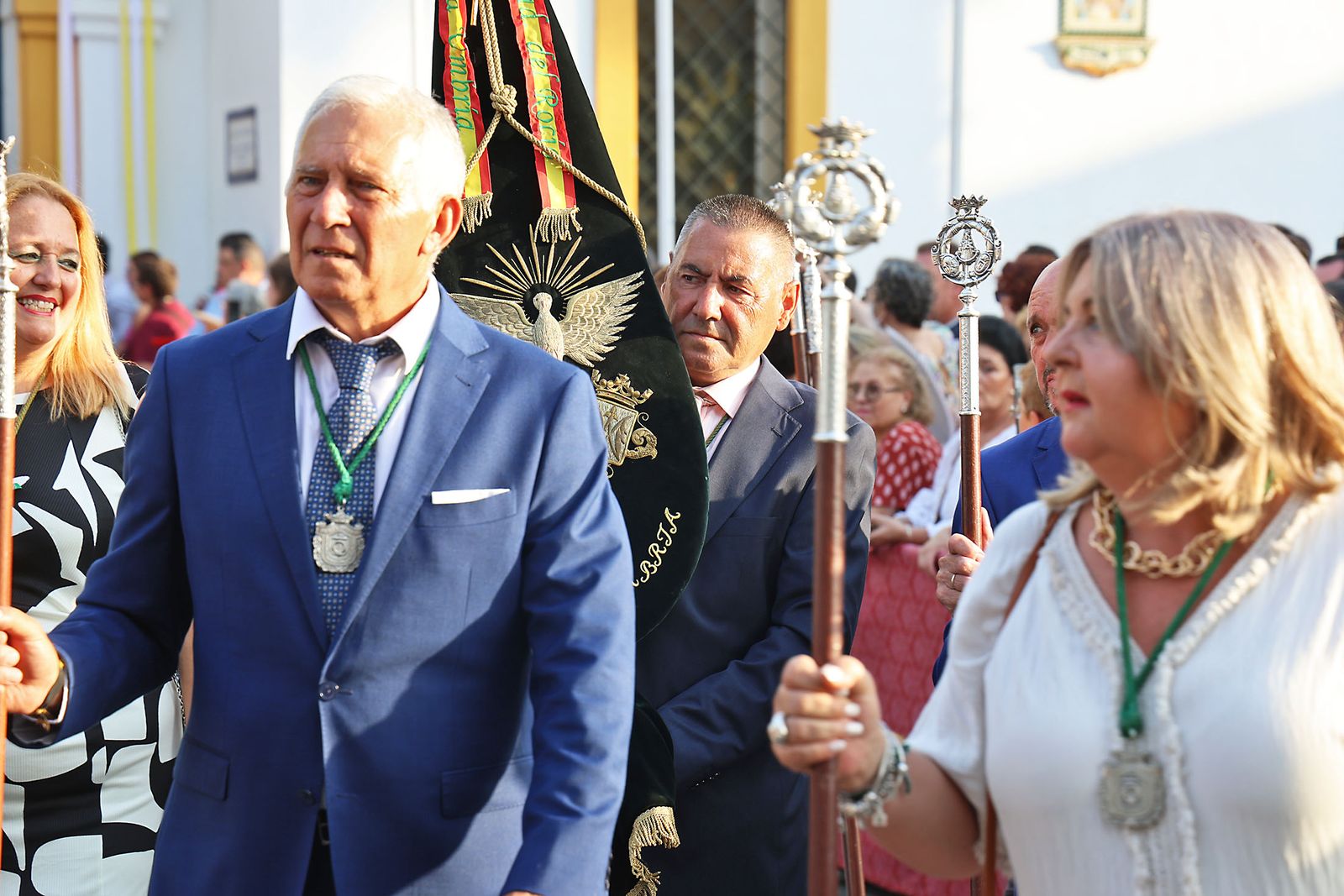 Imágenes del Rosario Jubilar rociero celebrado por las 25 hermandades filiales de la Matriz de Almonte en La Merced